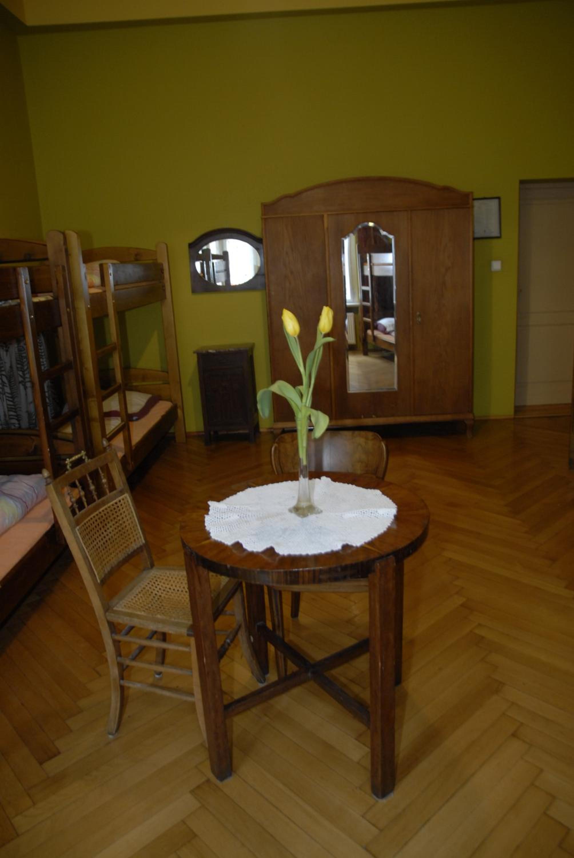 Bed in 8-Bed Dormitory Room photo 3