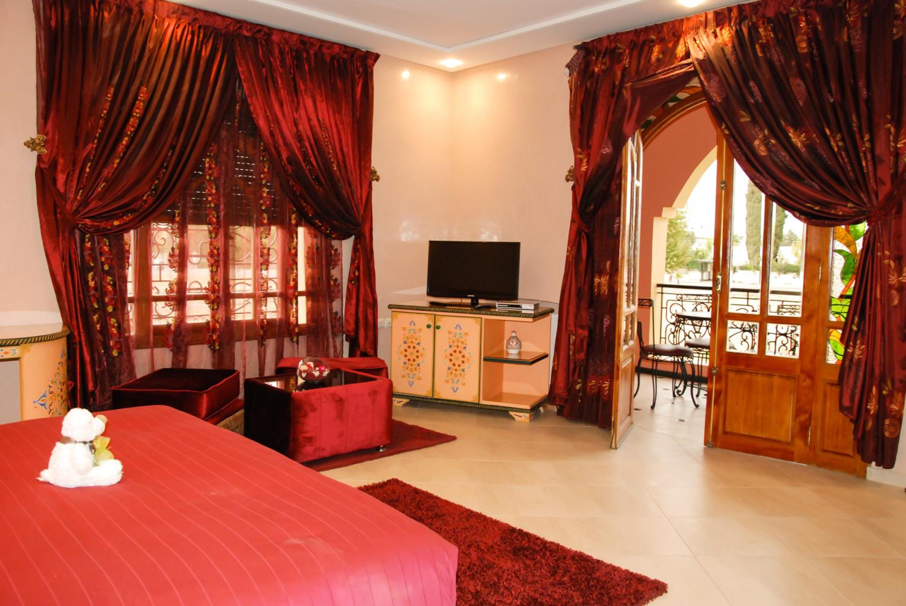 Double Room - Photo 2