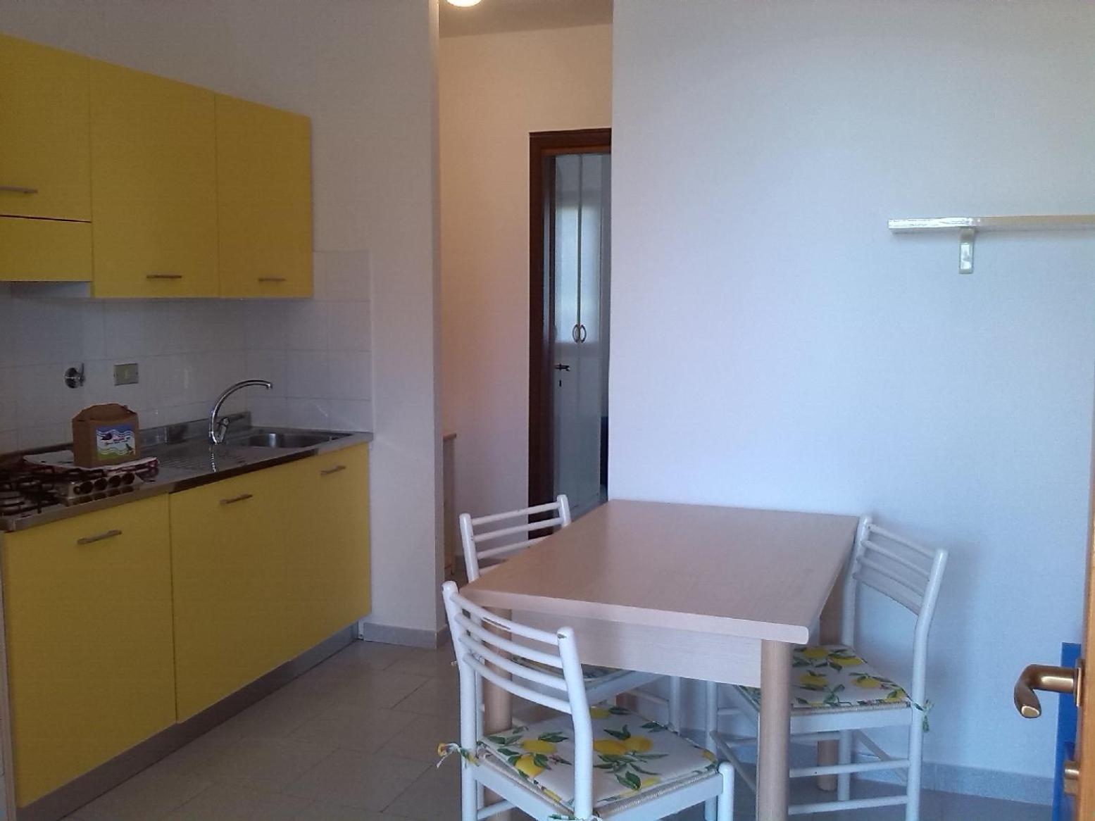 One-Bedroom Apartment (5 Adults) - Photo 8