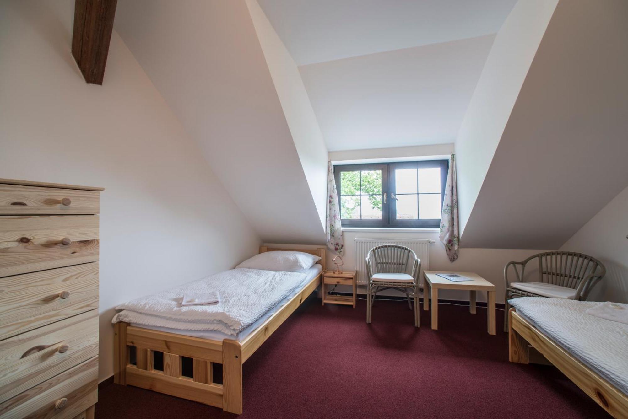 Deluxe Twin Room photo 2