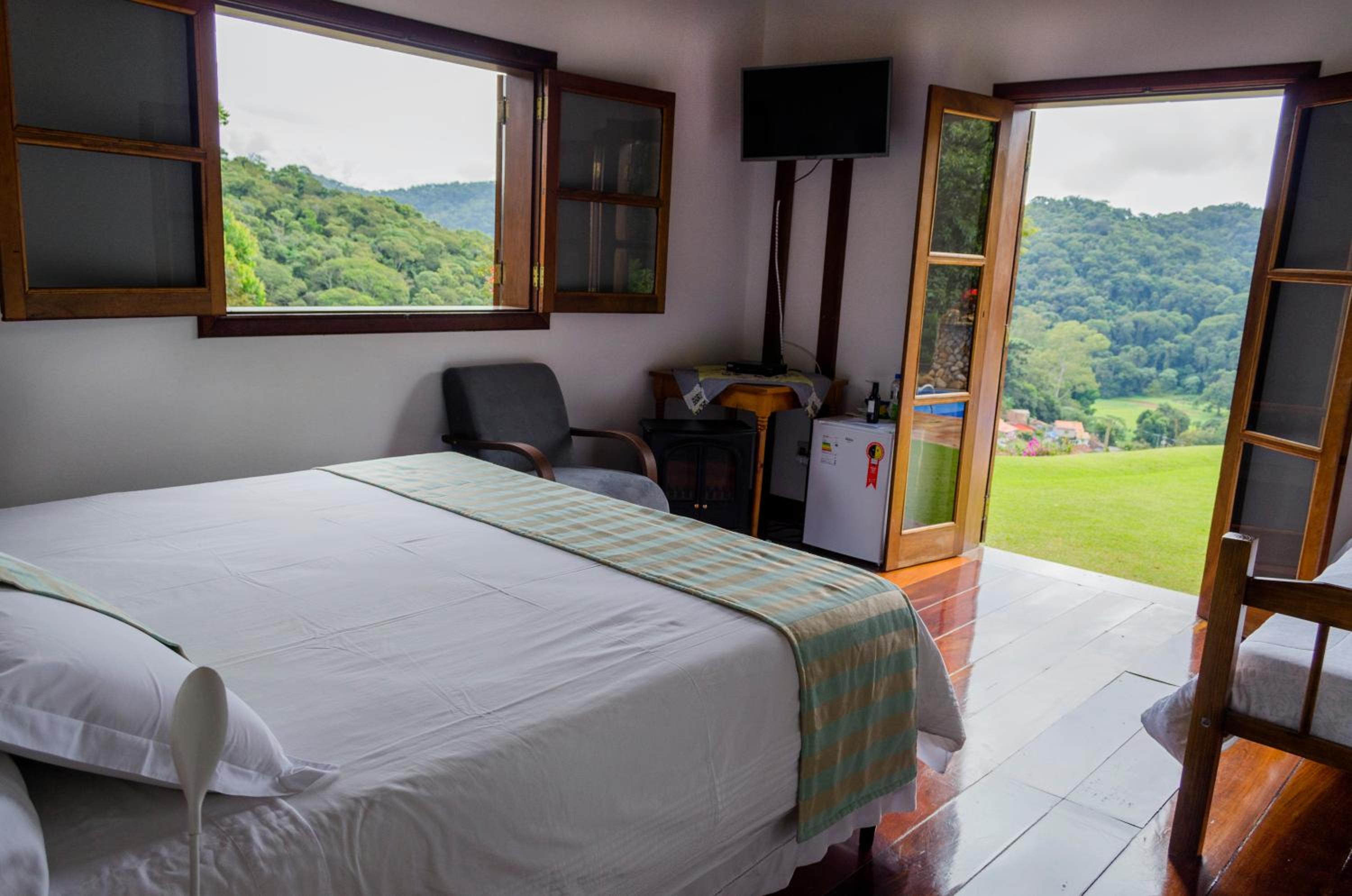 King Room with Spa Bath photo 3