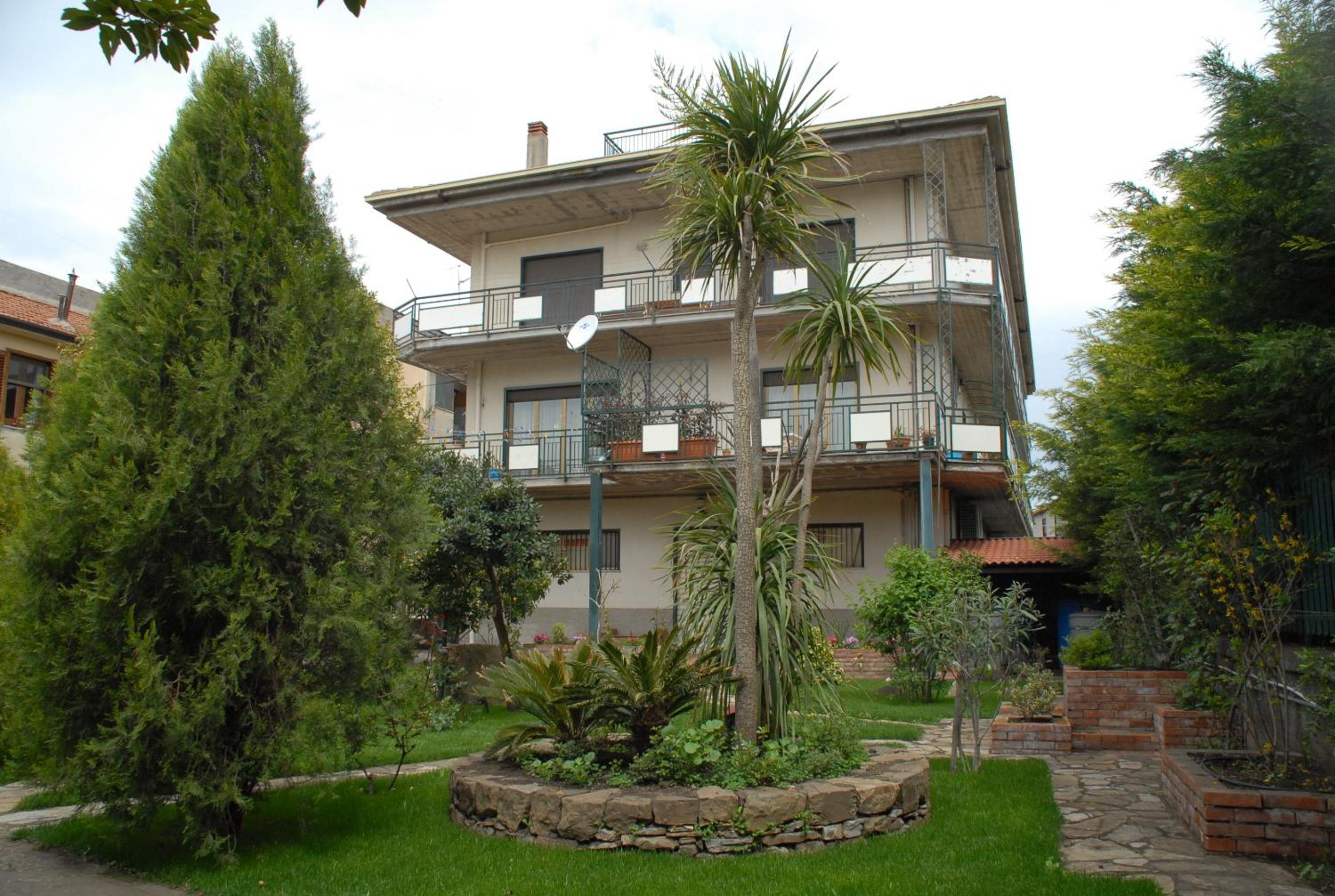 Two-Bedroom Apartment with Terrace photo 2