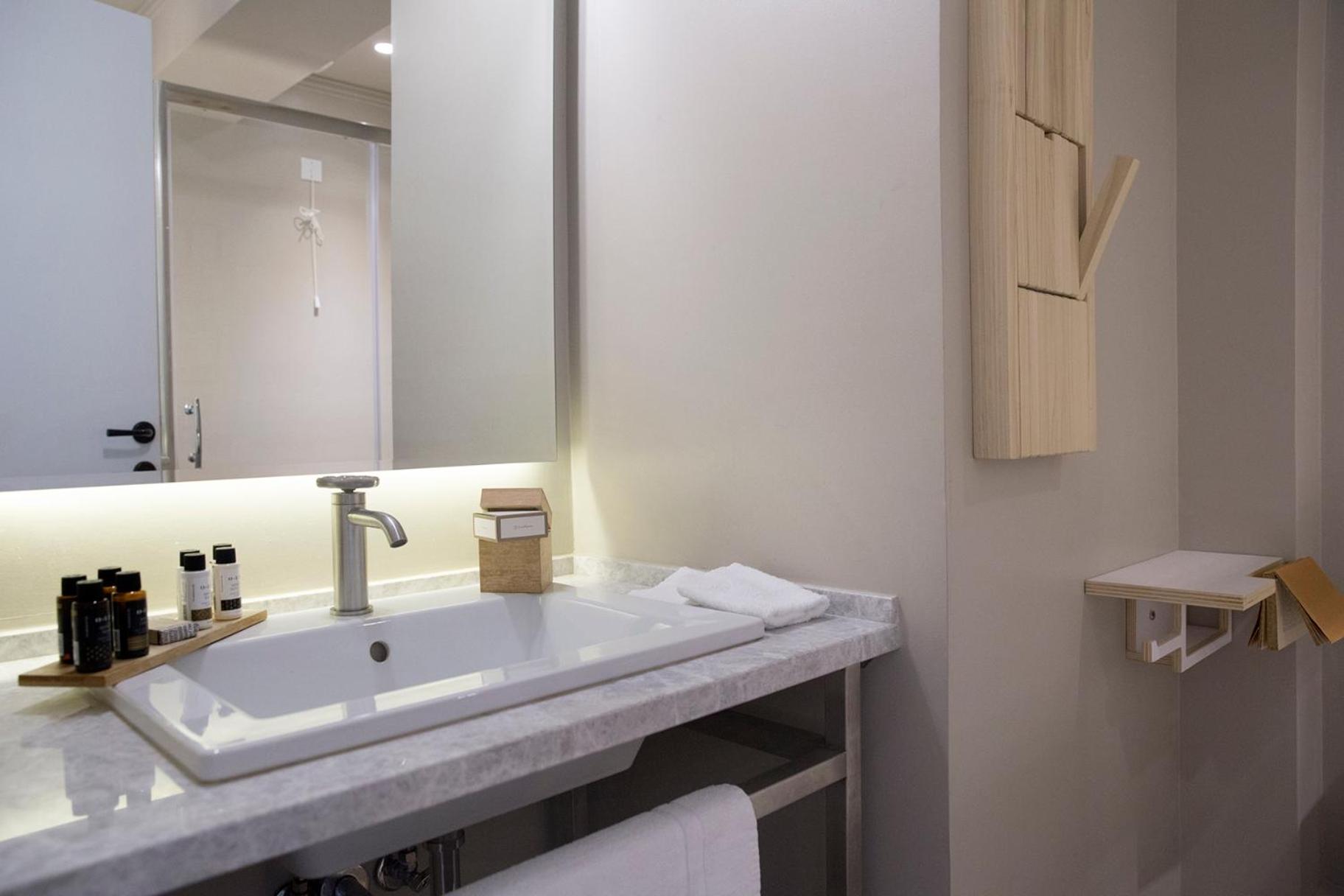 Standard Double Suite - Photo 4