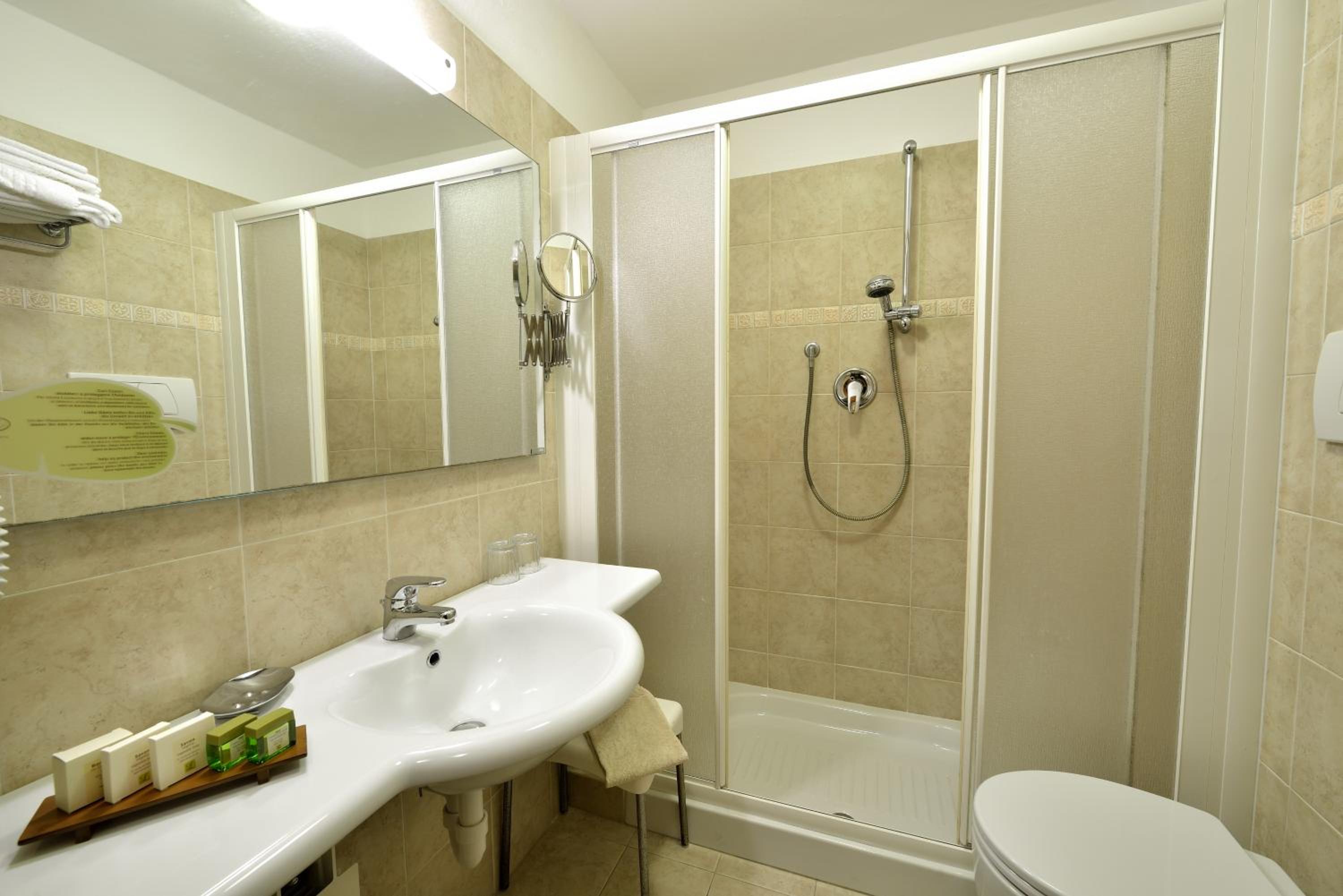 Superior Double or Twin Room photo 2