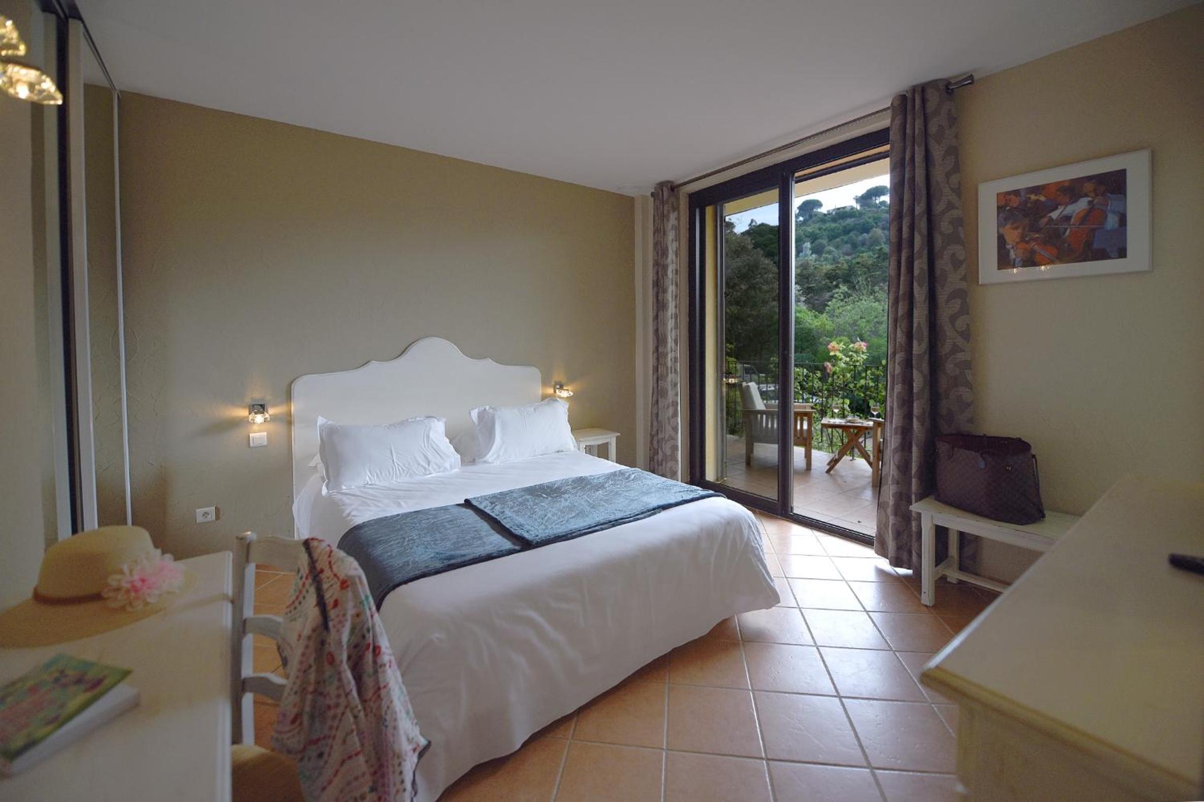 Superior Double Room Park Side - Photo 12