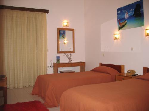 Double Room - Photo 3