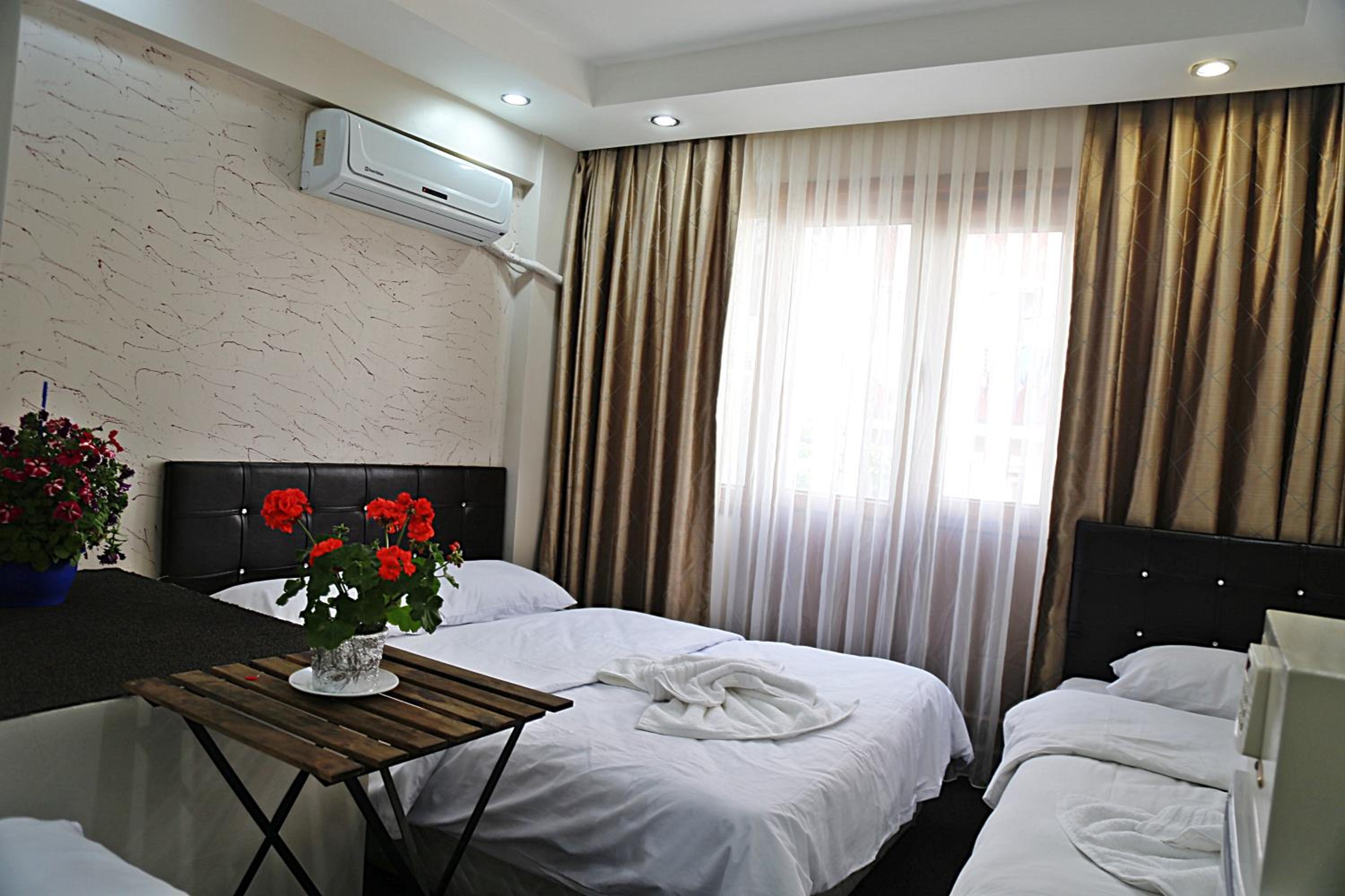 Deluxe Double Room photo 3