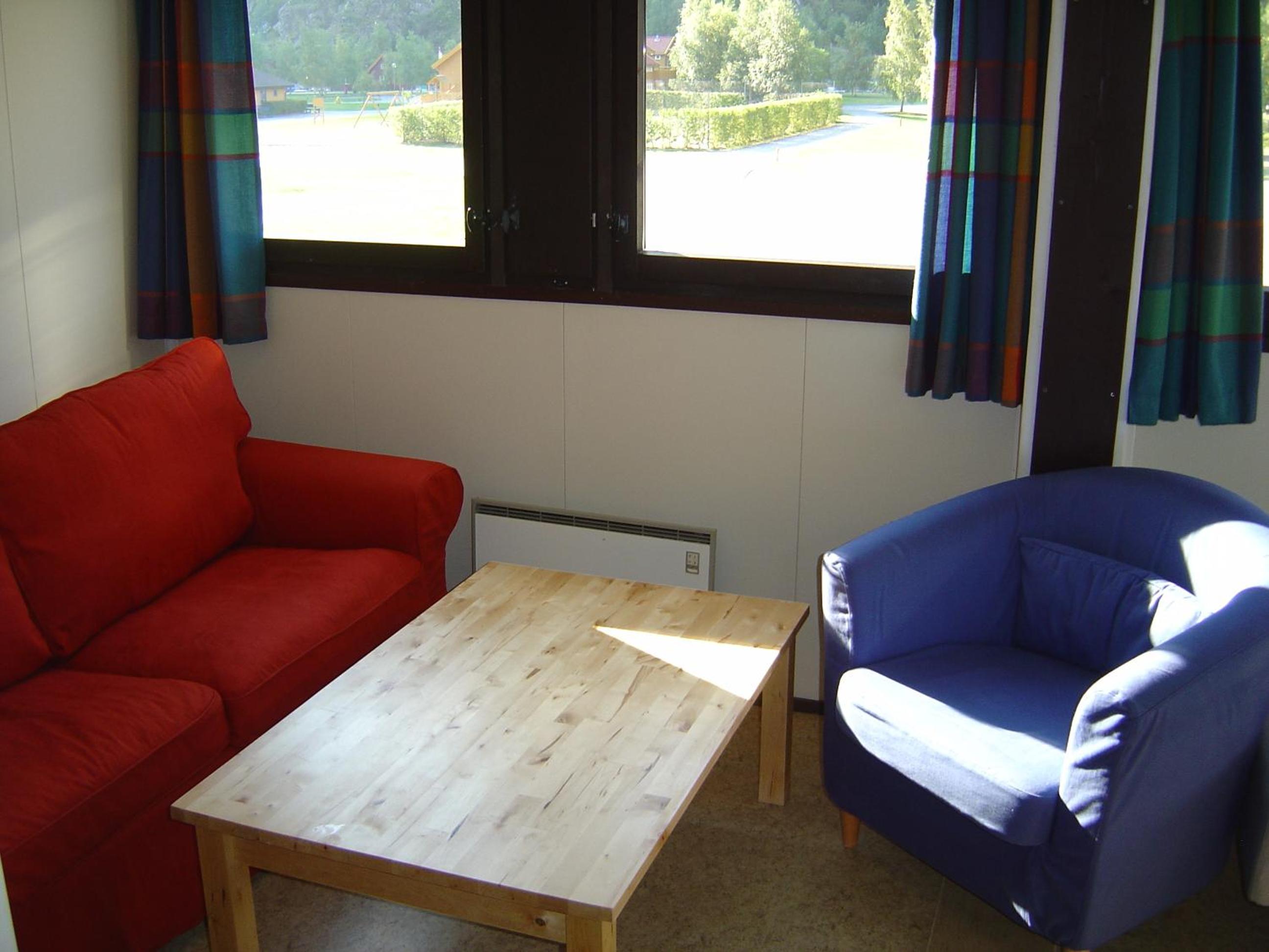 Economy Twin Room photo 2