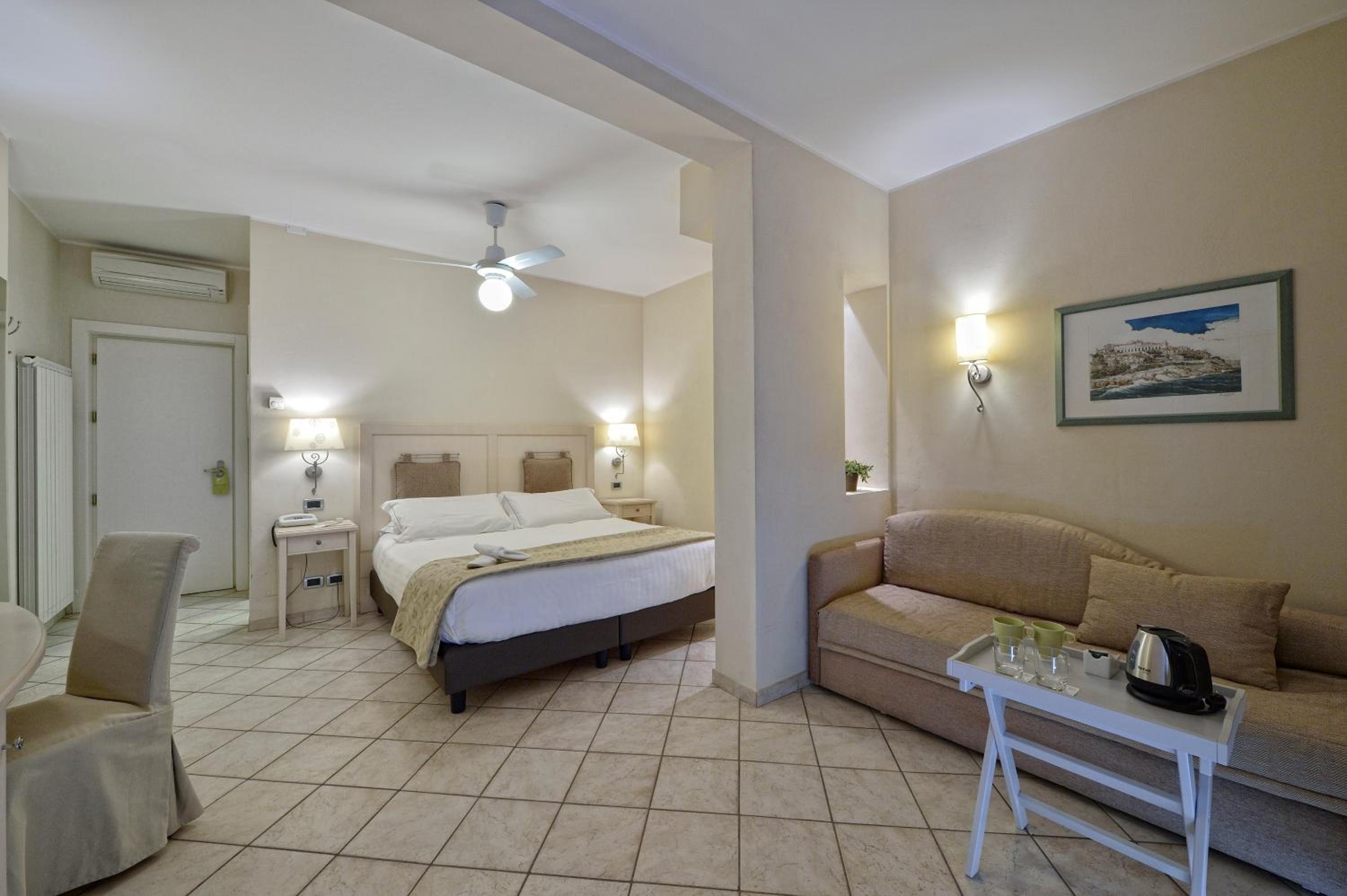 Junior Suite with Terrace photo 2