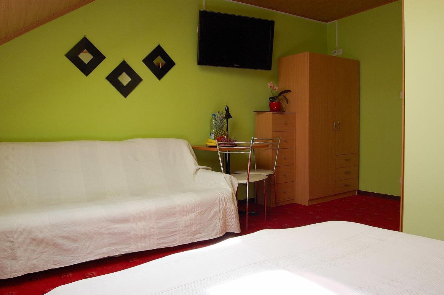 Triple Room with Bathroom photo 3