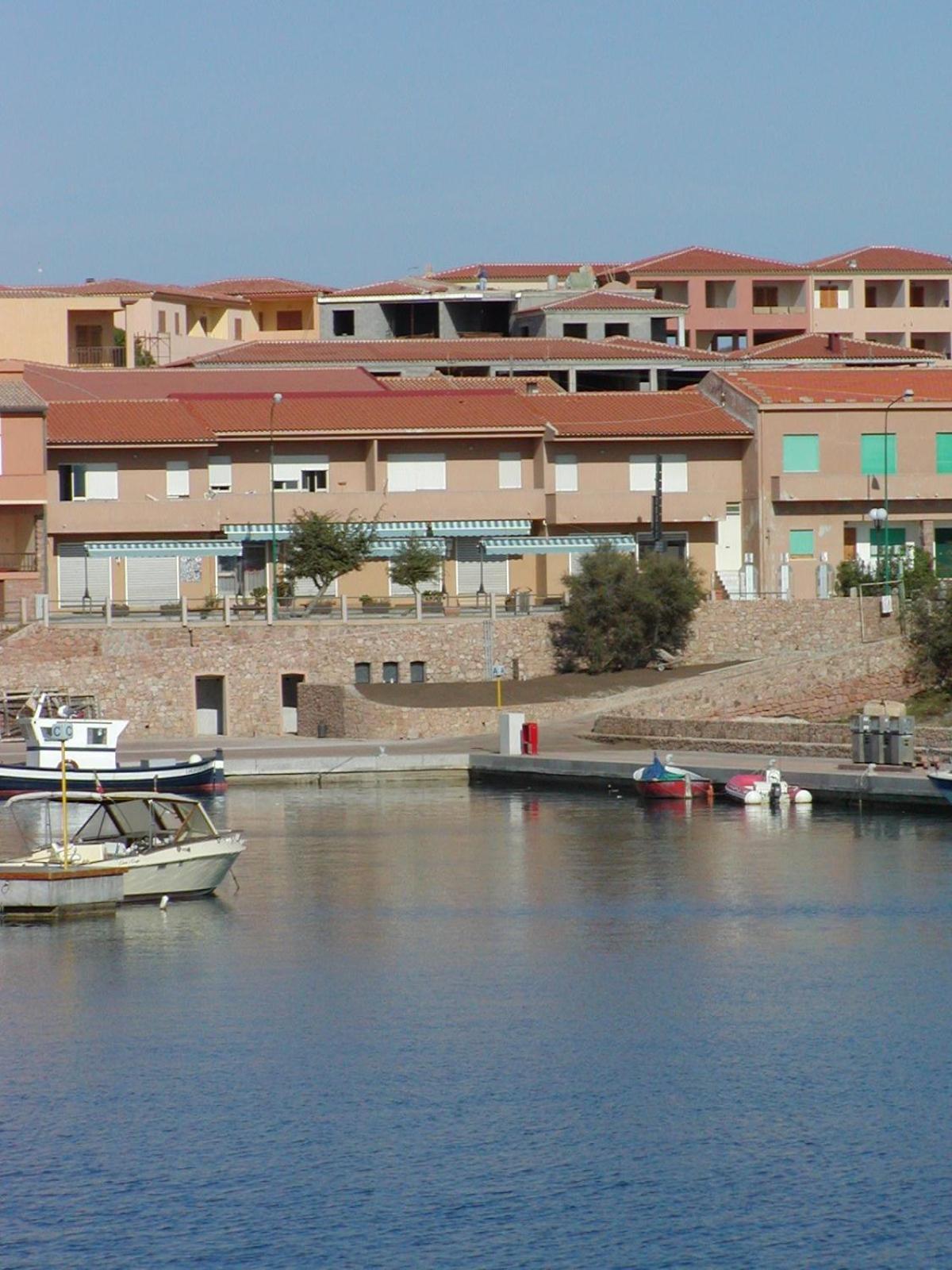 One-Bedroom Apartment with Sea View