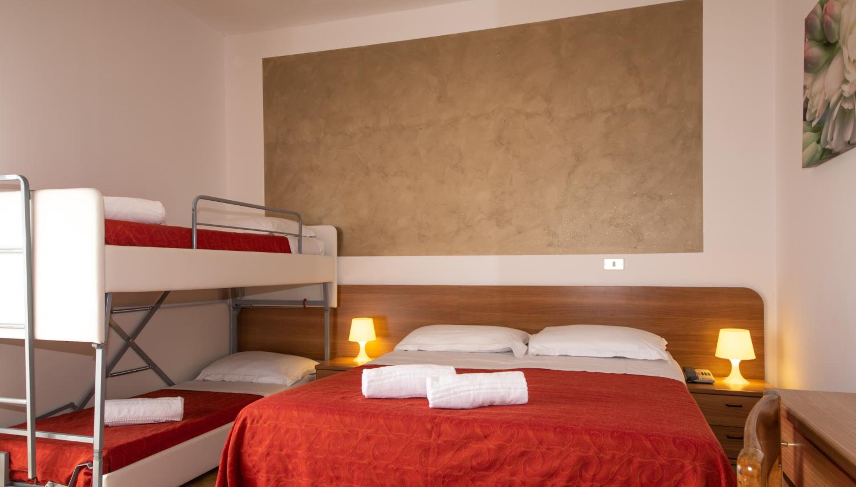 Quadruple Room photo 1