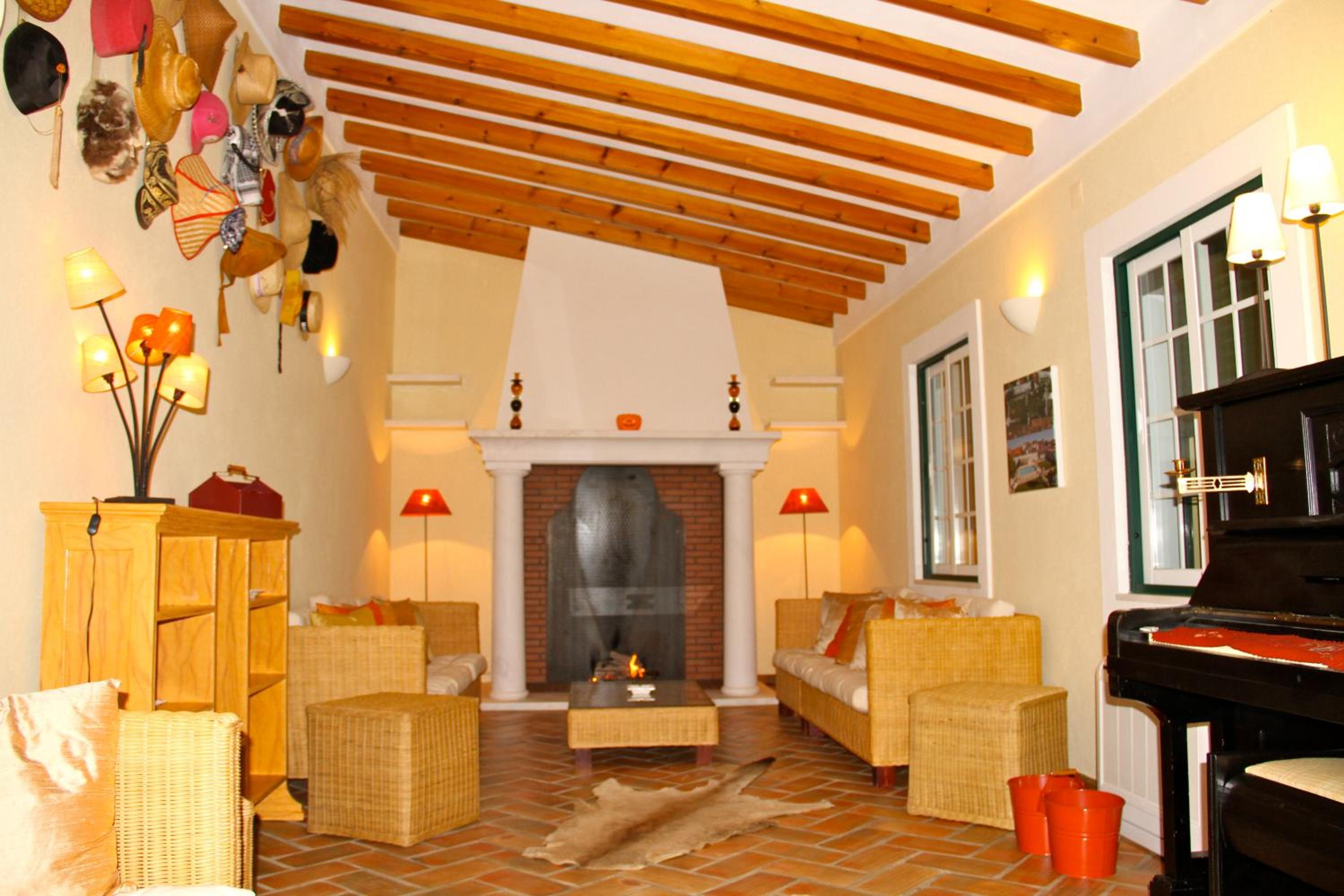 Studio Apartment - Photo 4