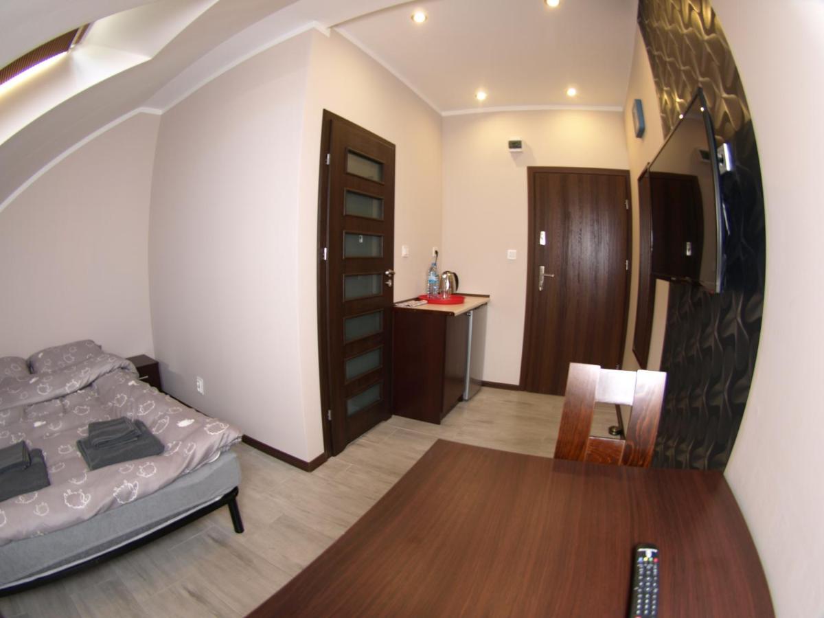 Double Room - Photo 1