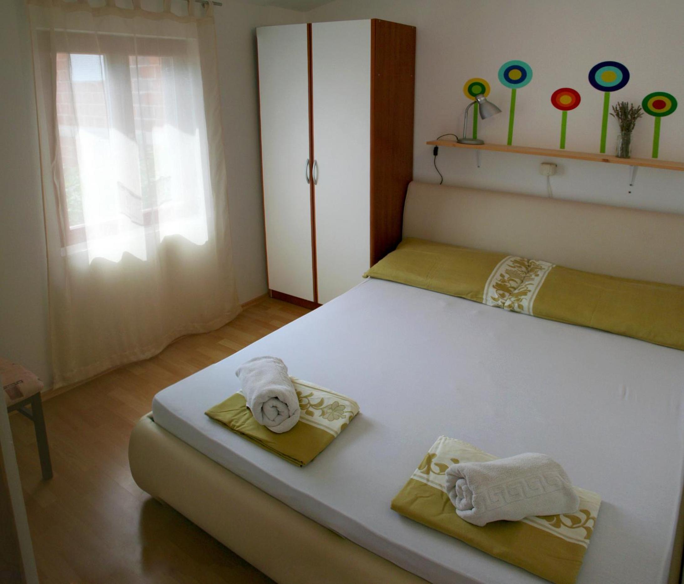 Apartment with Garden View