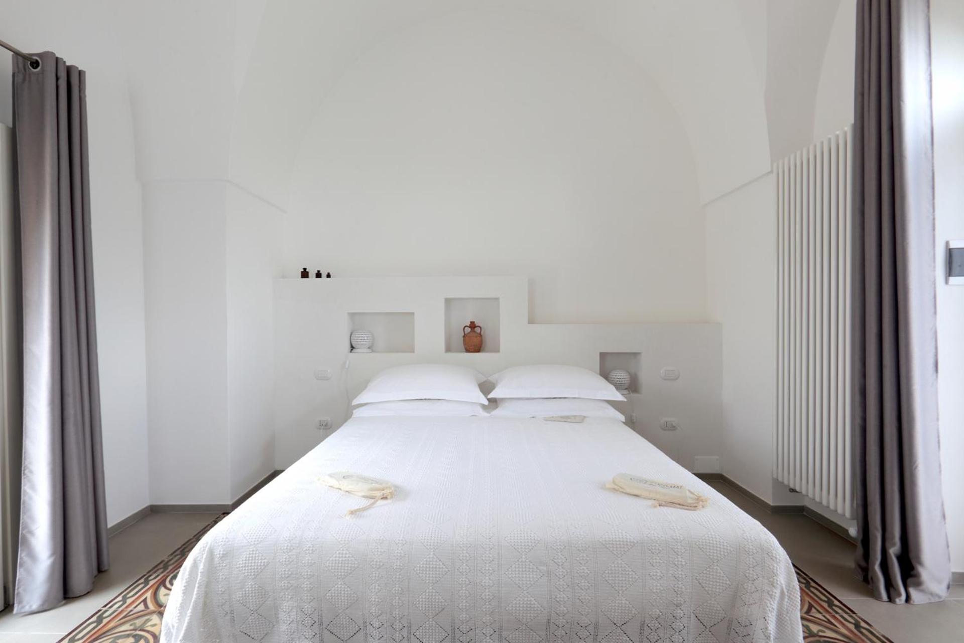 Deluxe Double or Twin Room with Private Garden  - Photo 1