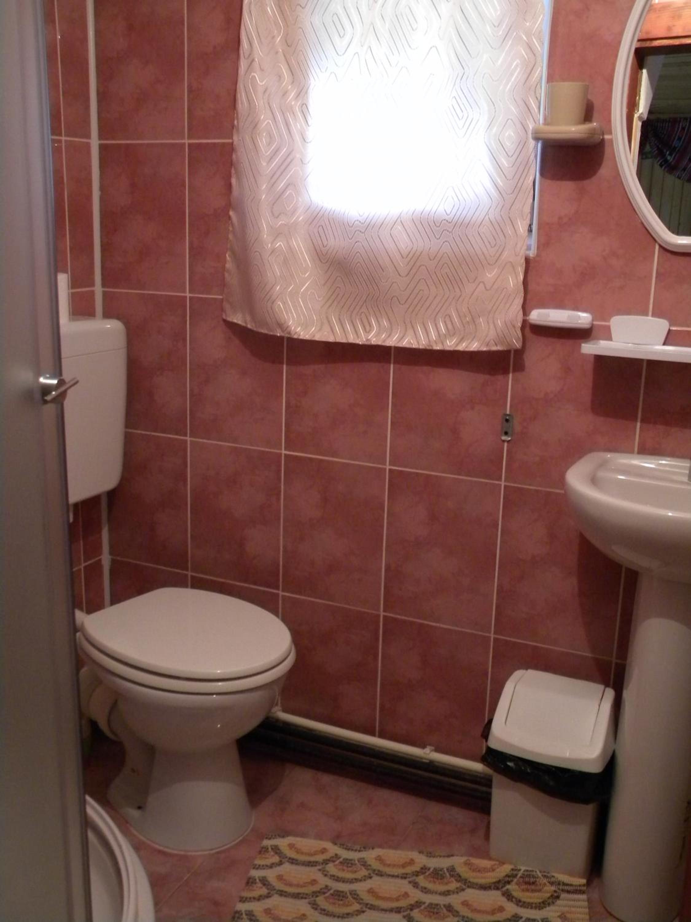 Double Room - Photo 8