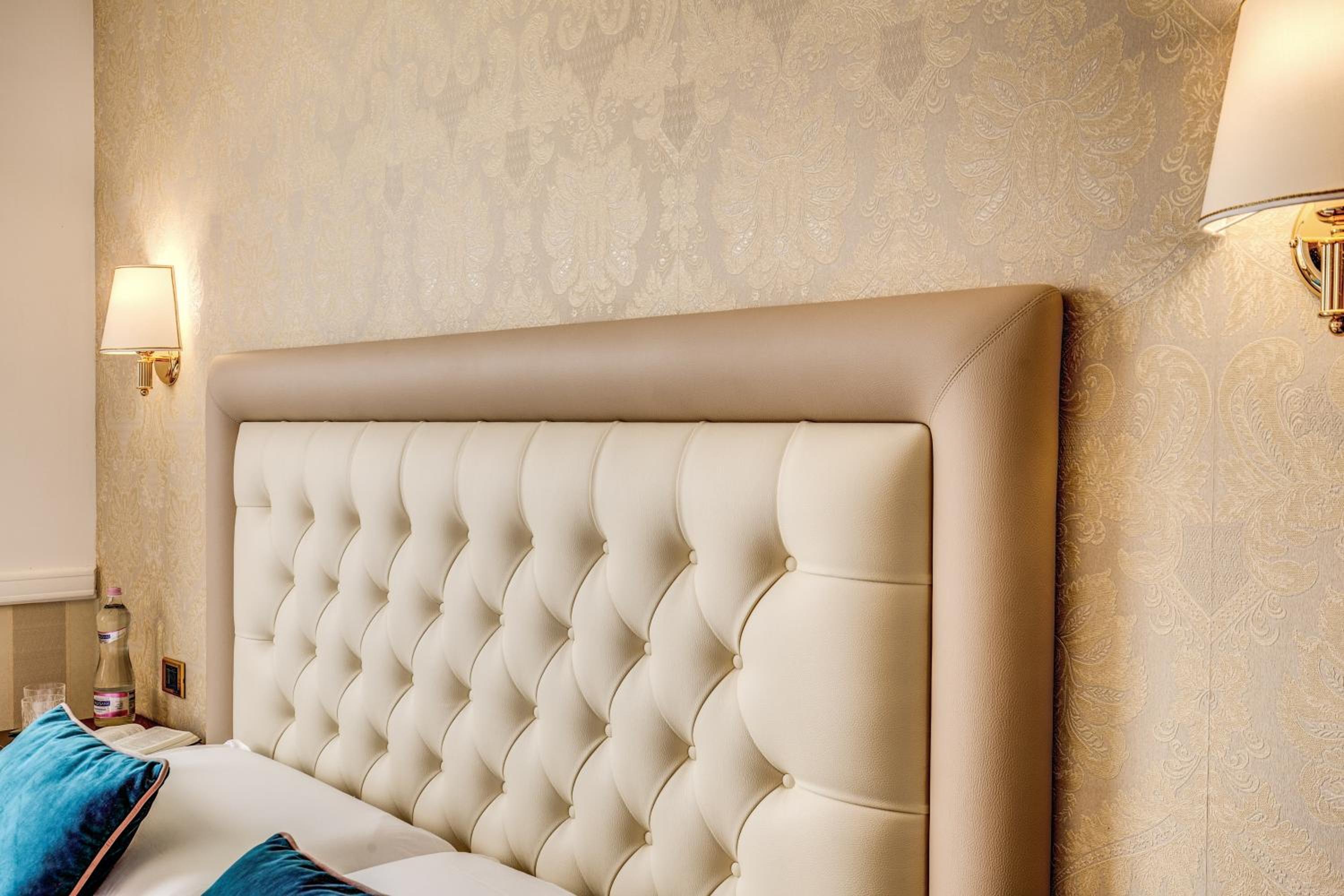Standard Double or Twin Room - Photo 1