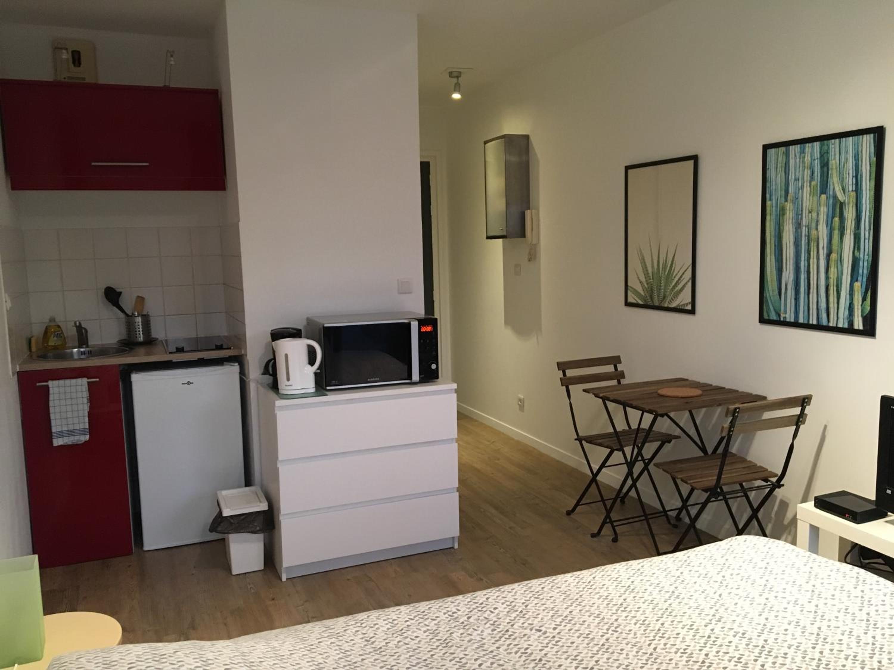 Studio Apartment