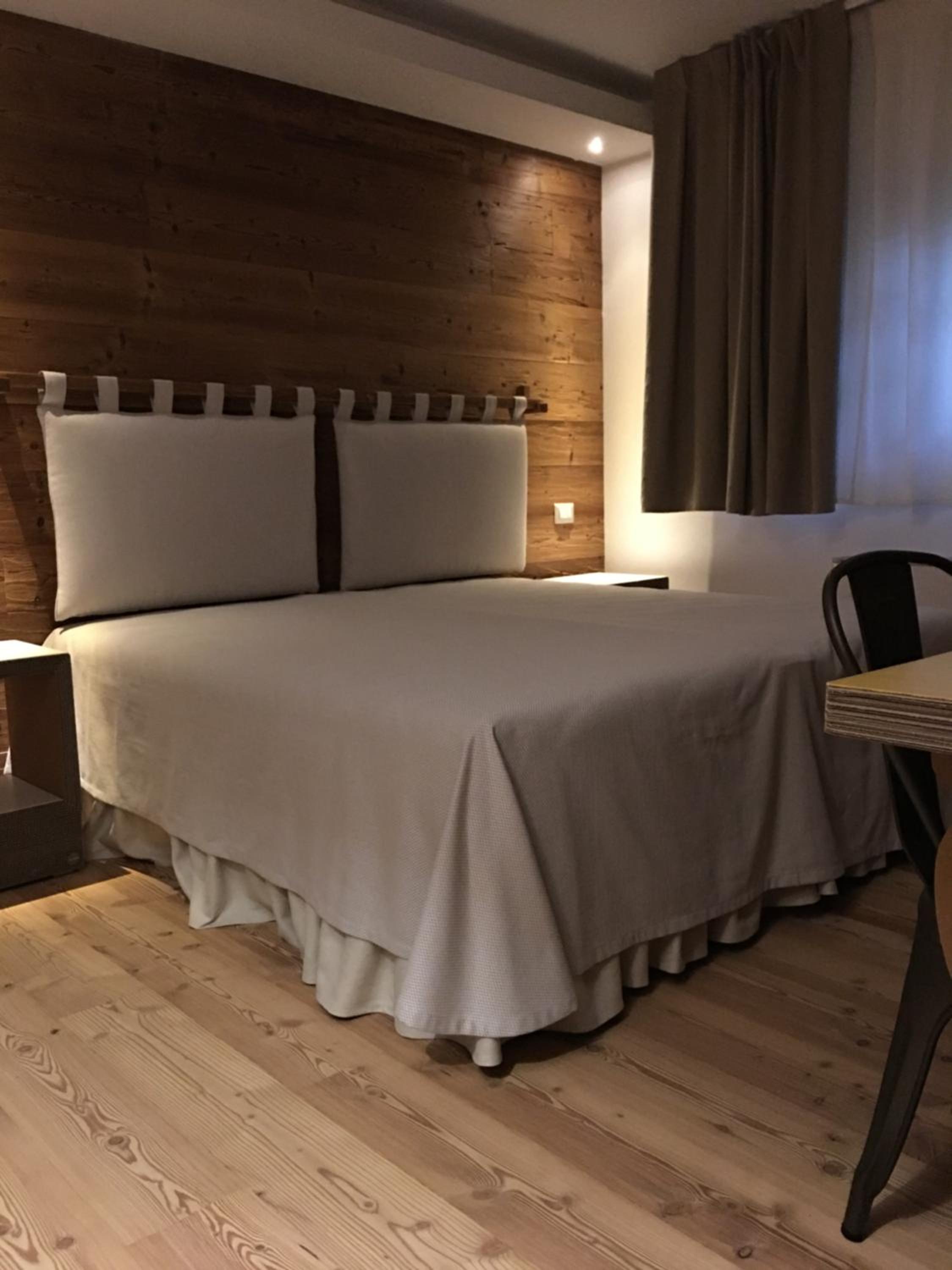 Double or Twin Room with Private Bathroom photo 1