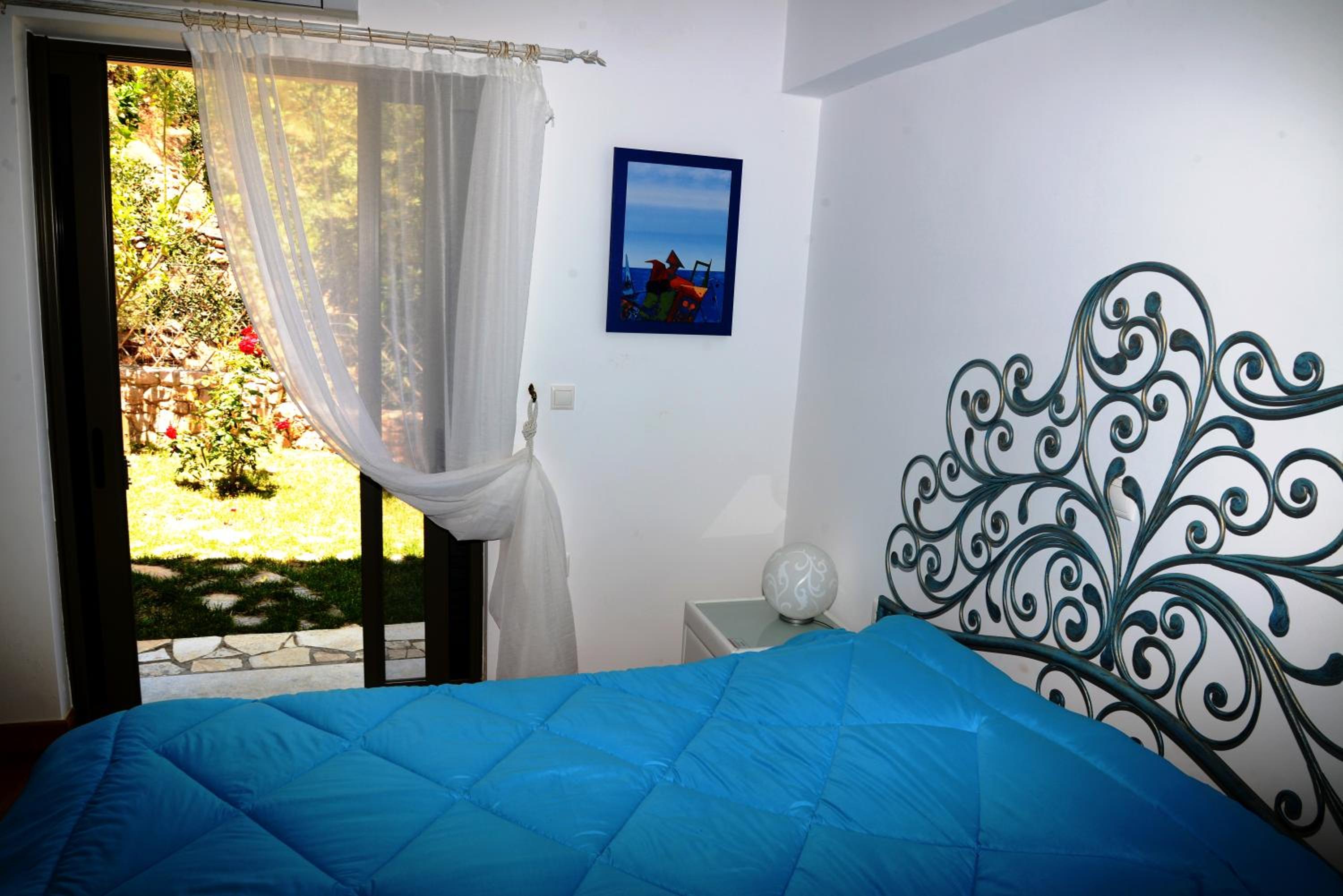 Three-Bedroom Villa photo 1