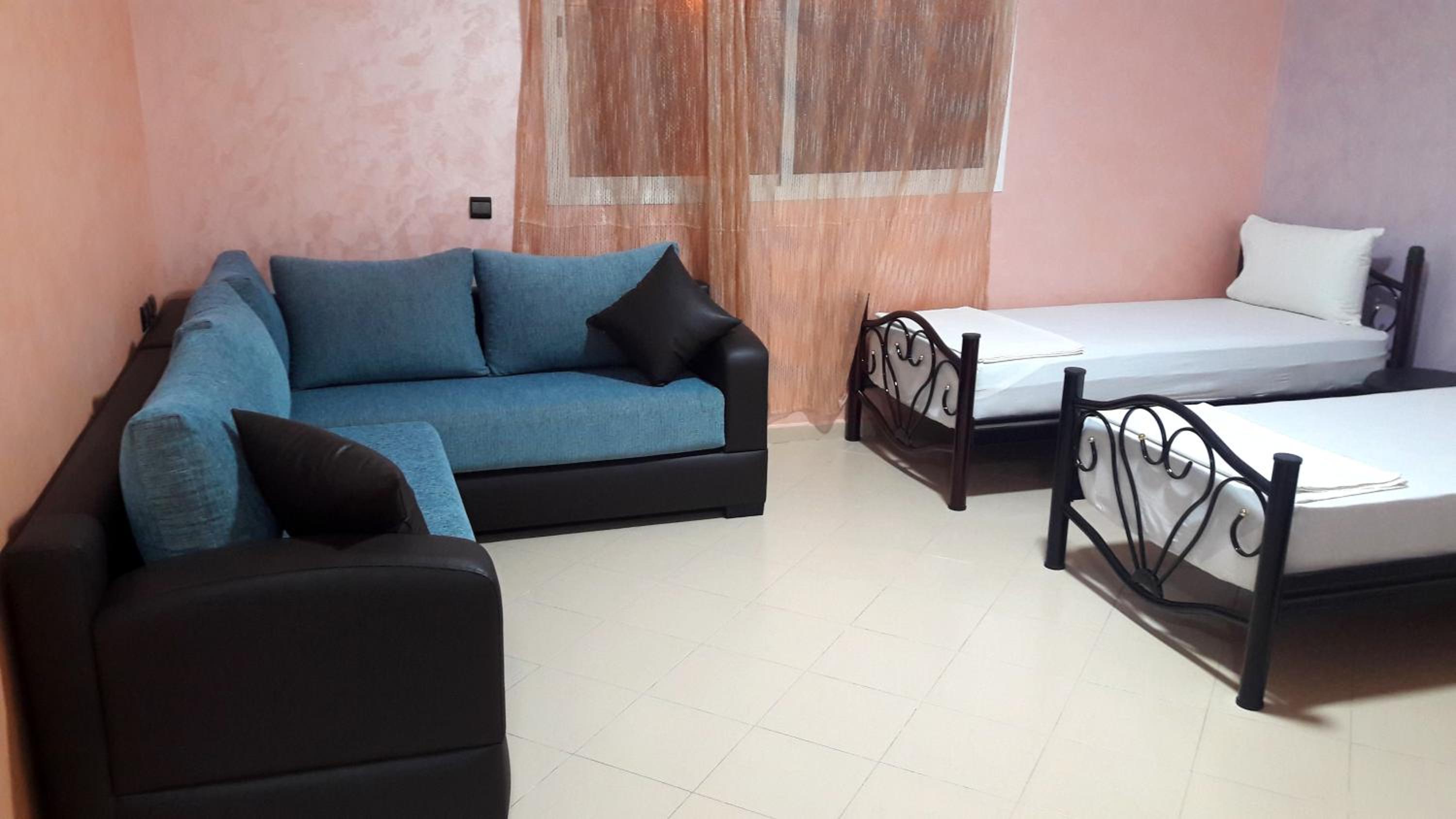 Three-Bedroom Apartment - Photo 47