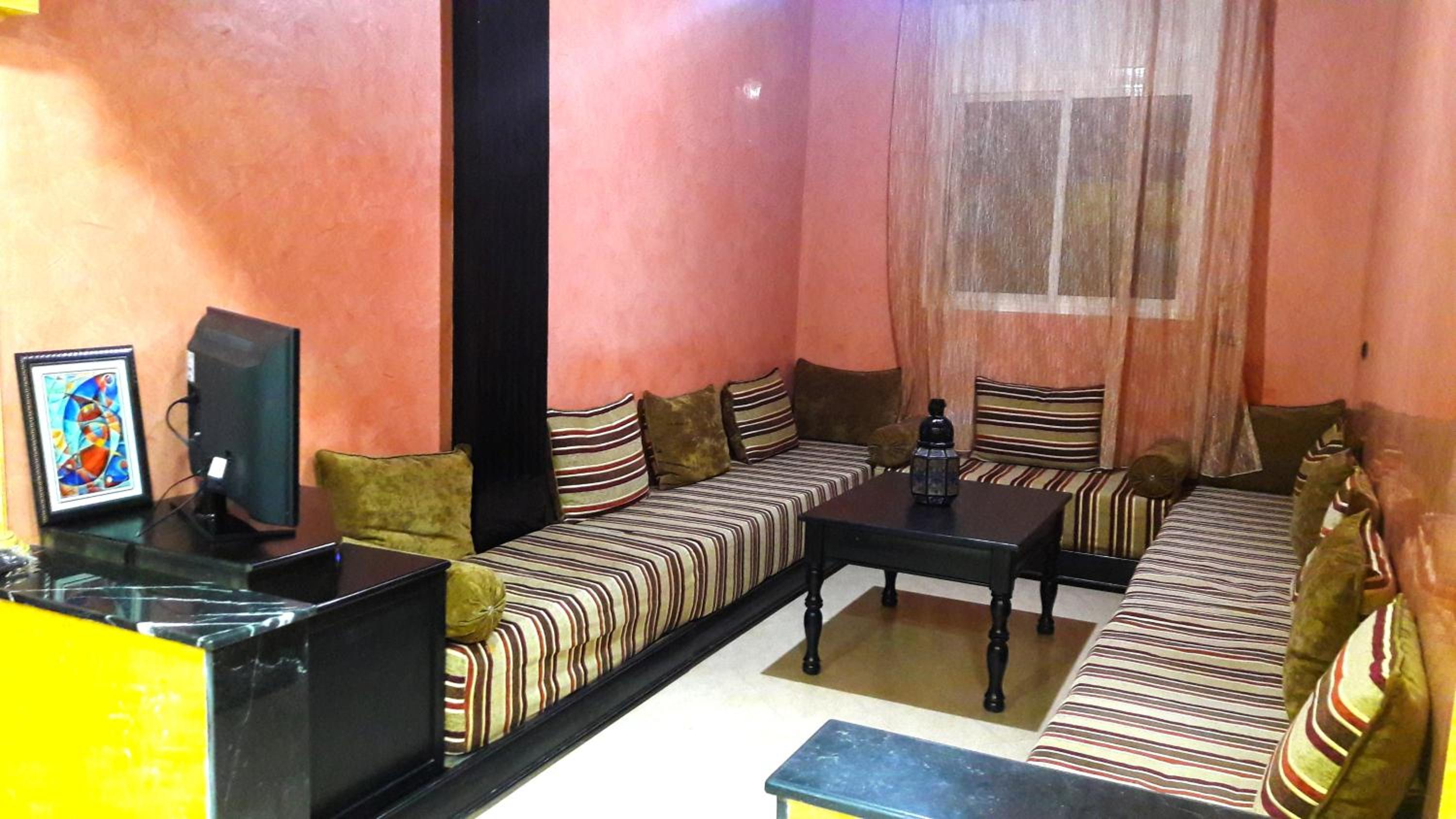 Two-Bedroom Apartment - Photo 41