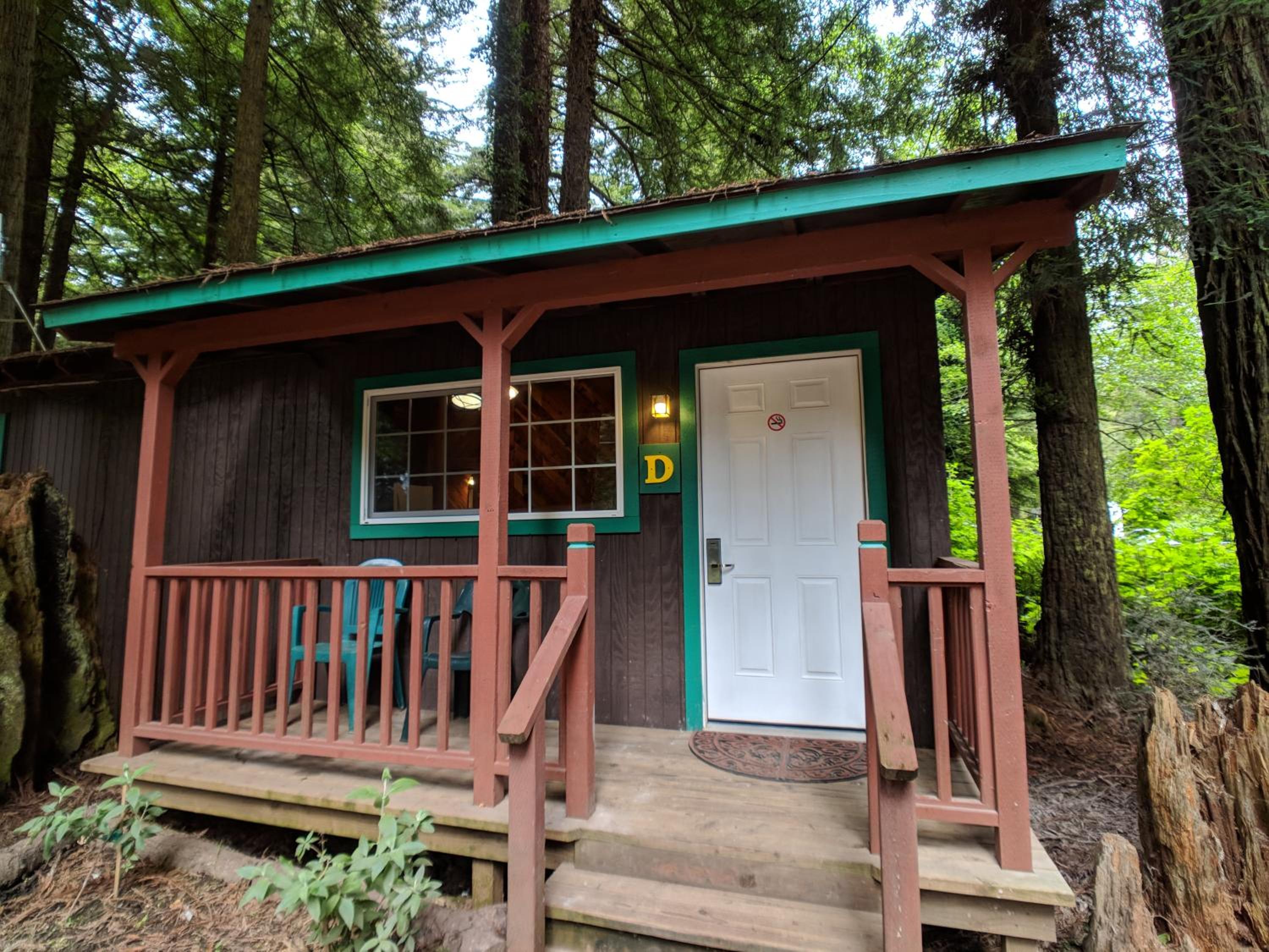 Two-Bedroom Bungalow (Dogs OK) photo 3