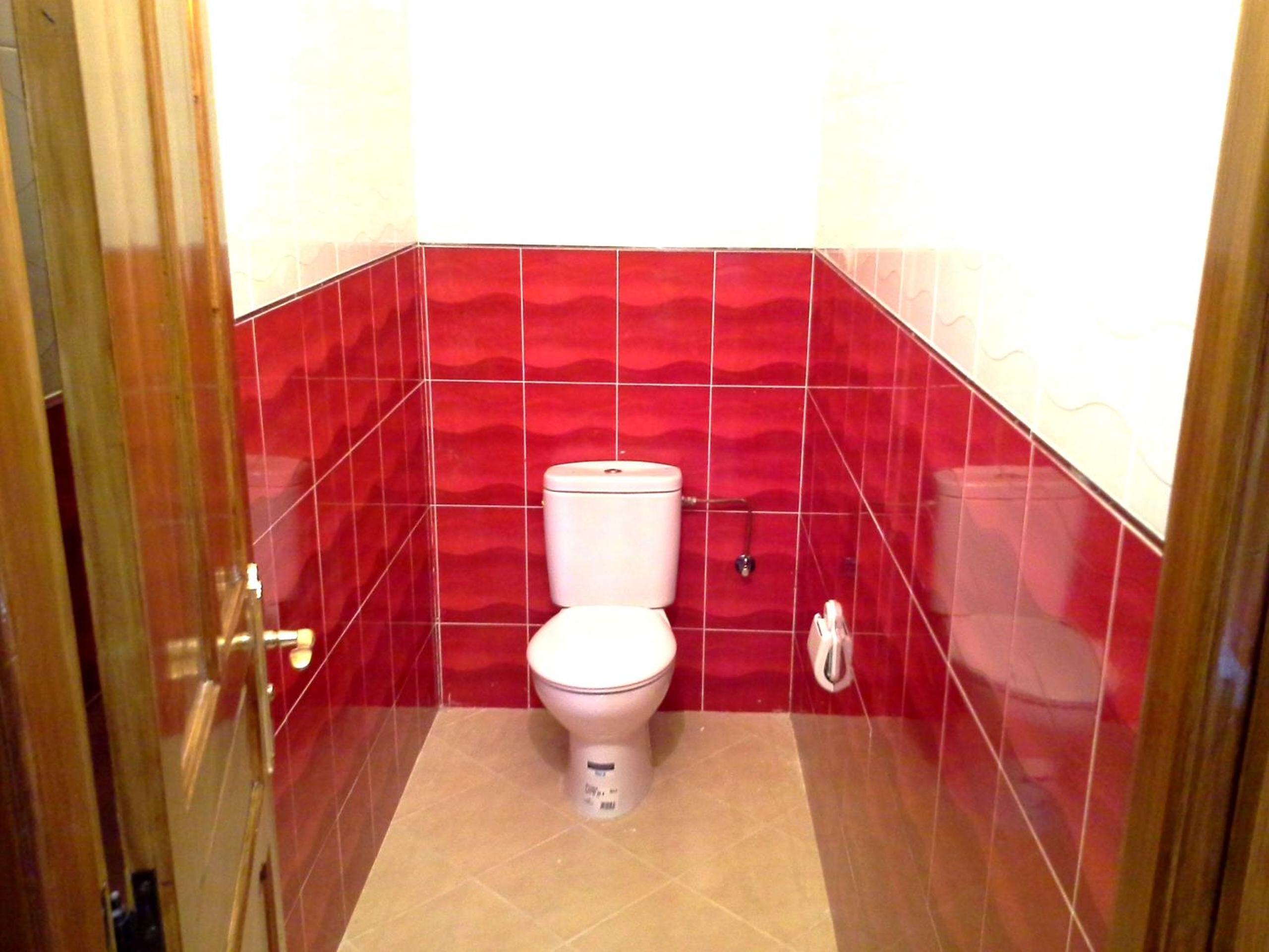 Two-Bedroom Apartment - Photo 40