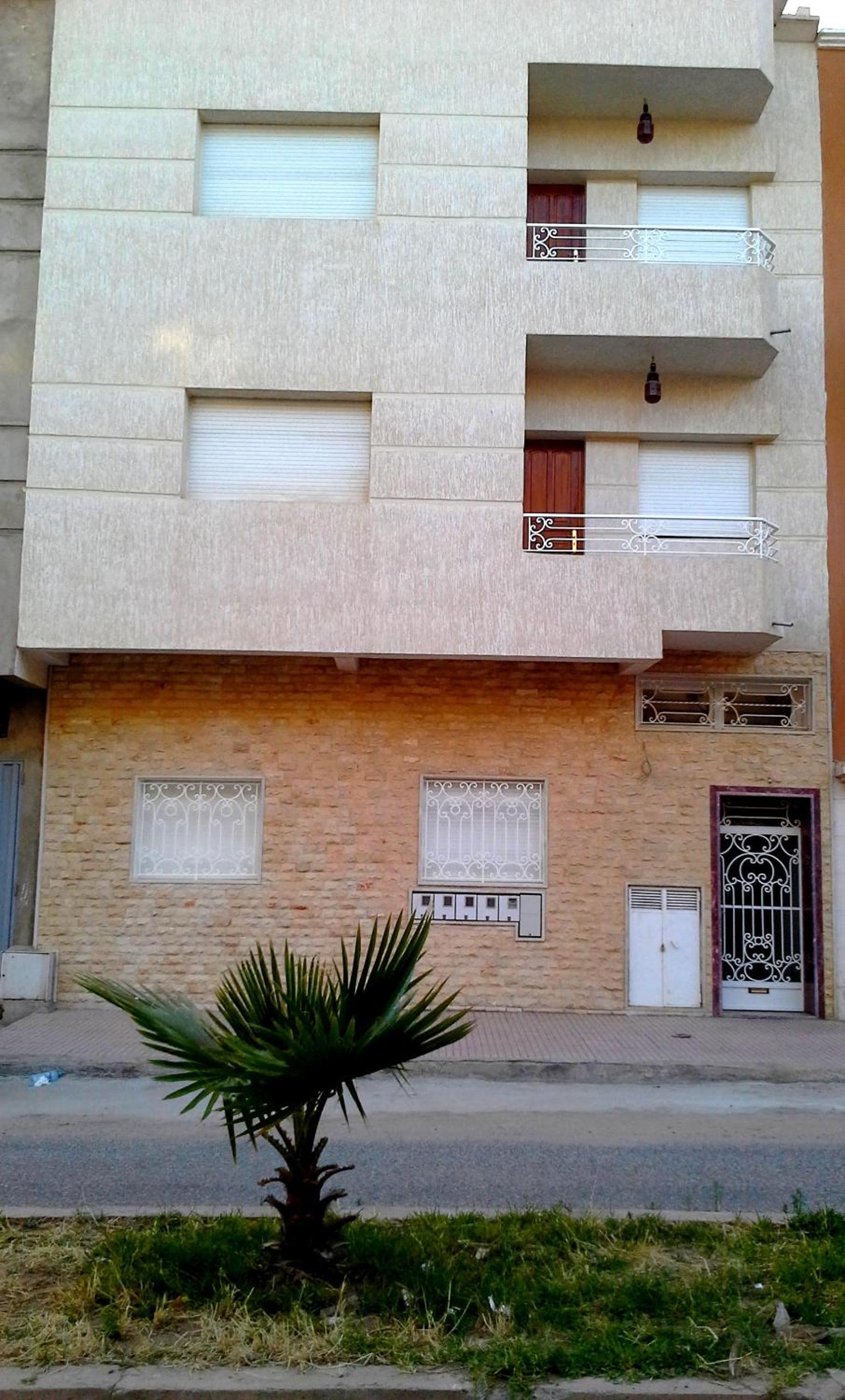Three-Bedroom Apartment - Photo 92