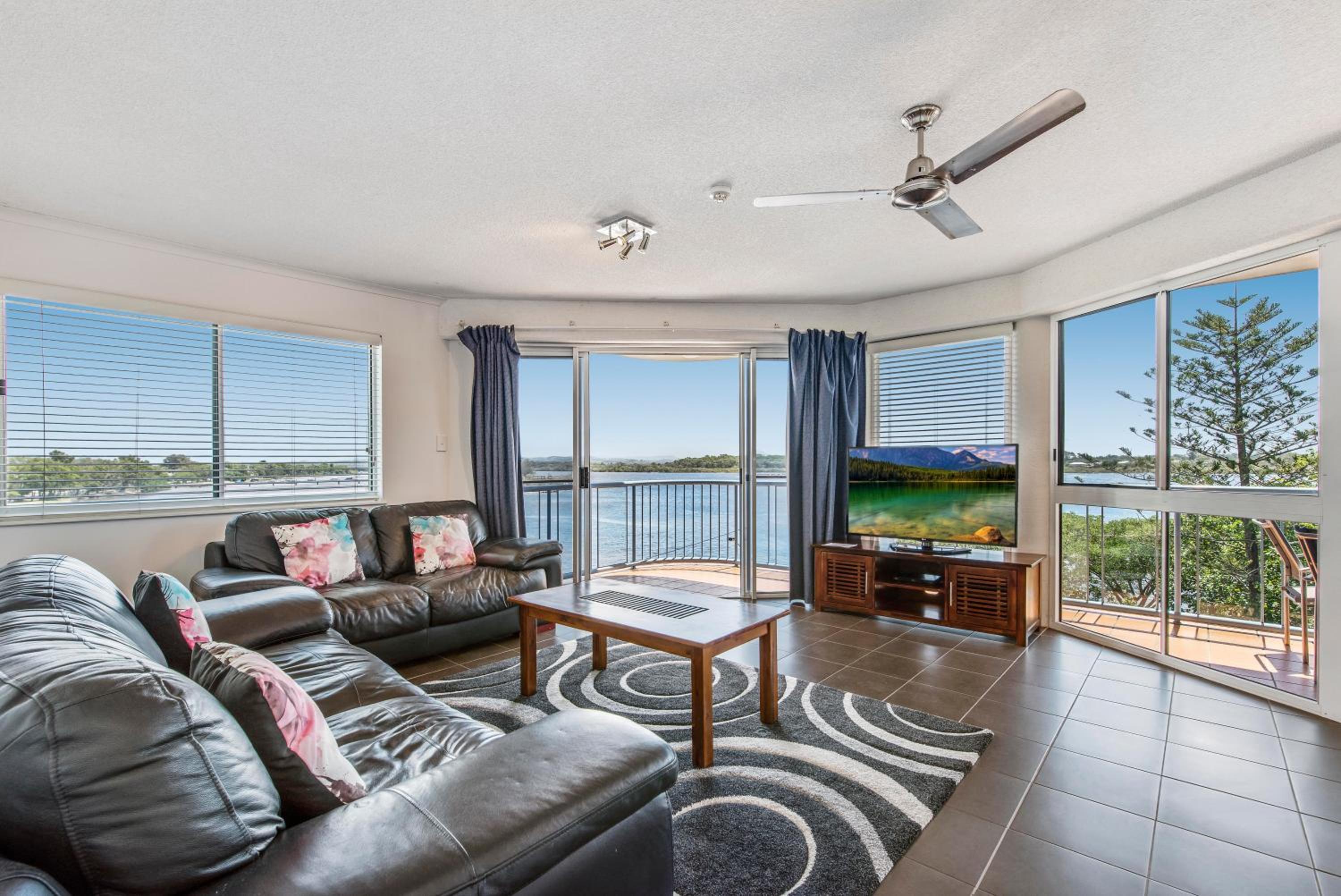 Two-Bedroom Apartment with Private Terrace photo 2