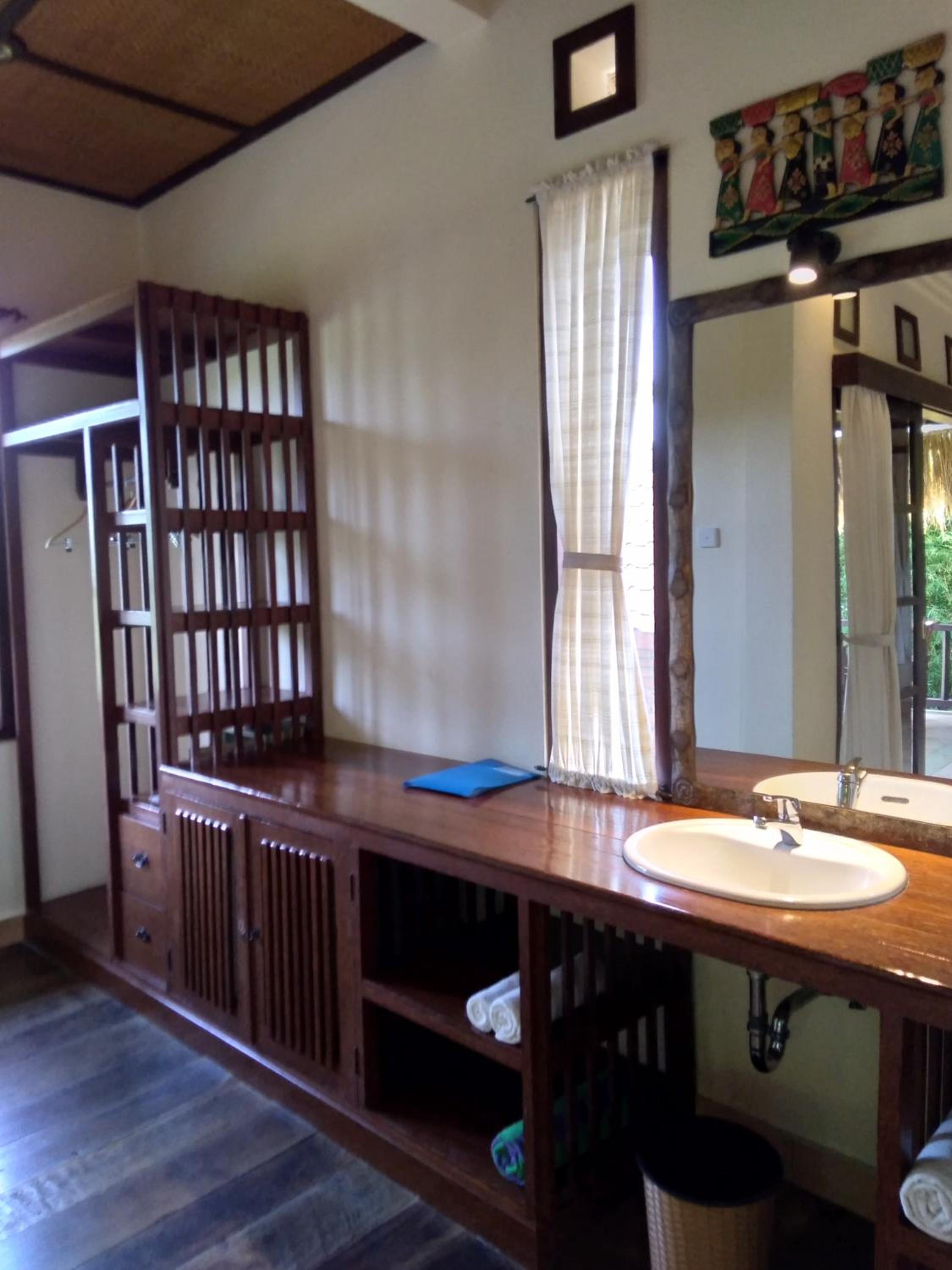 Standard Double or Twin Room - Photo 11