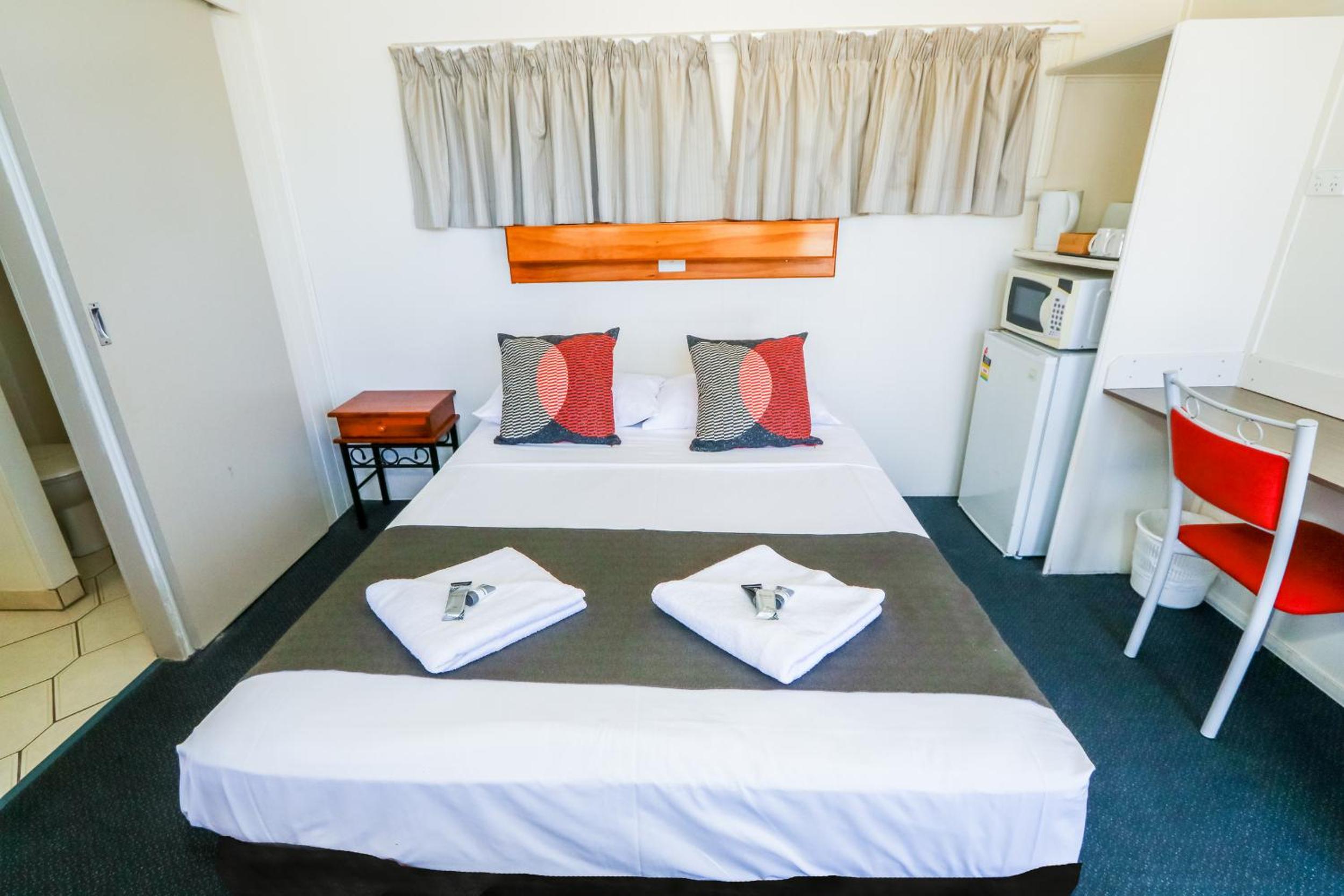 Budget Double Room photo 1