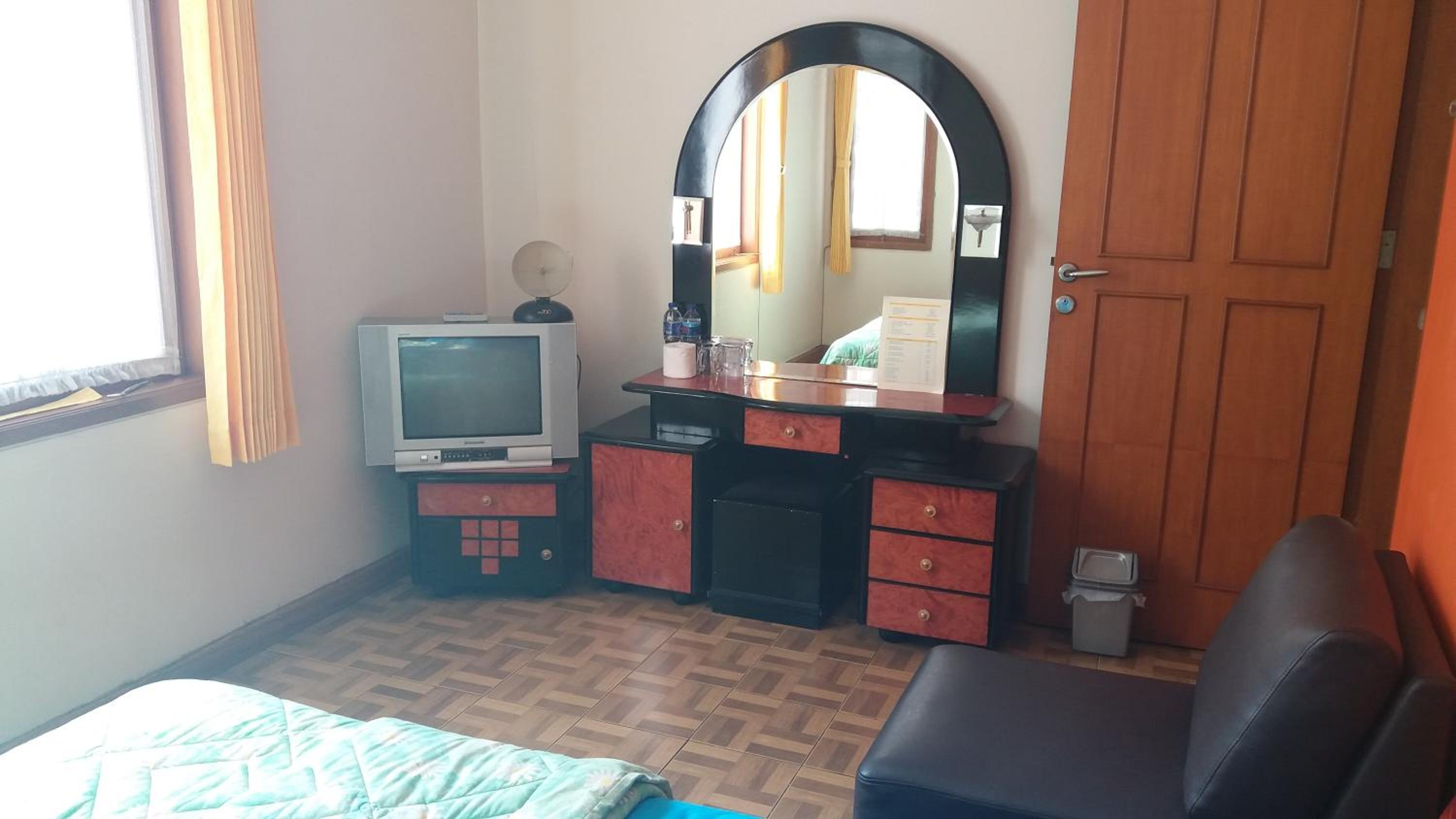 Double Room with Shared Bathroom photo 1