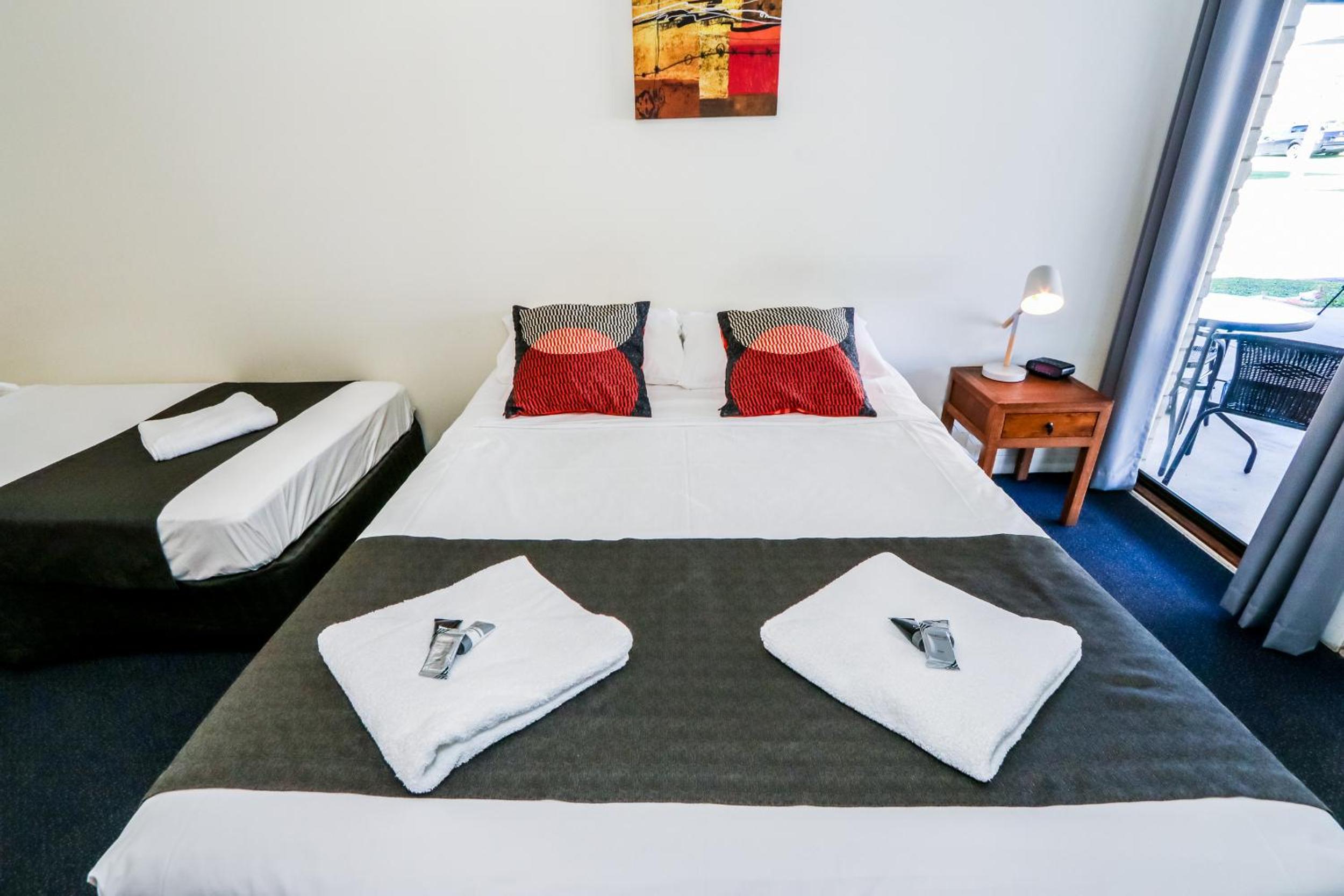 Double or Twin Room photo 3