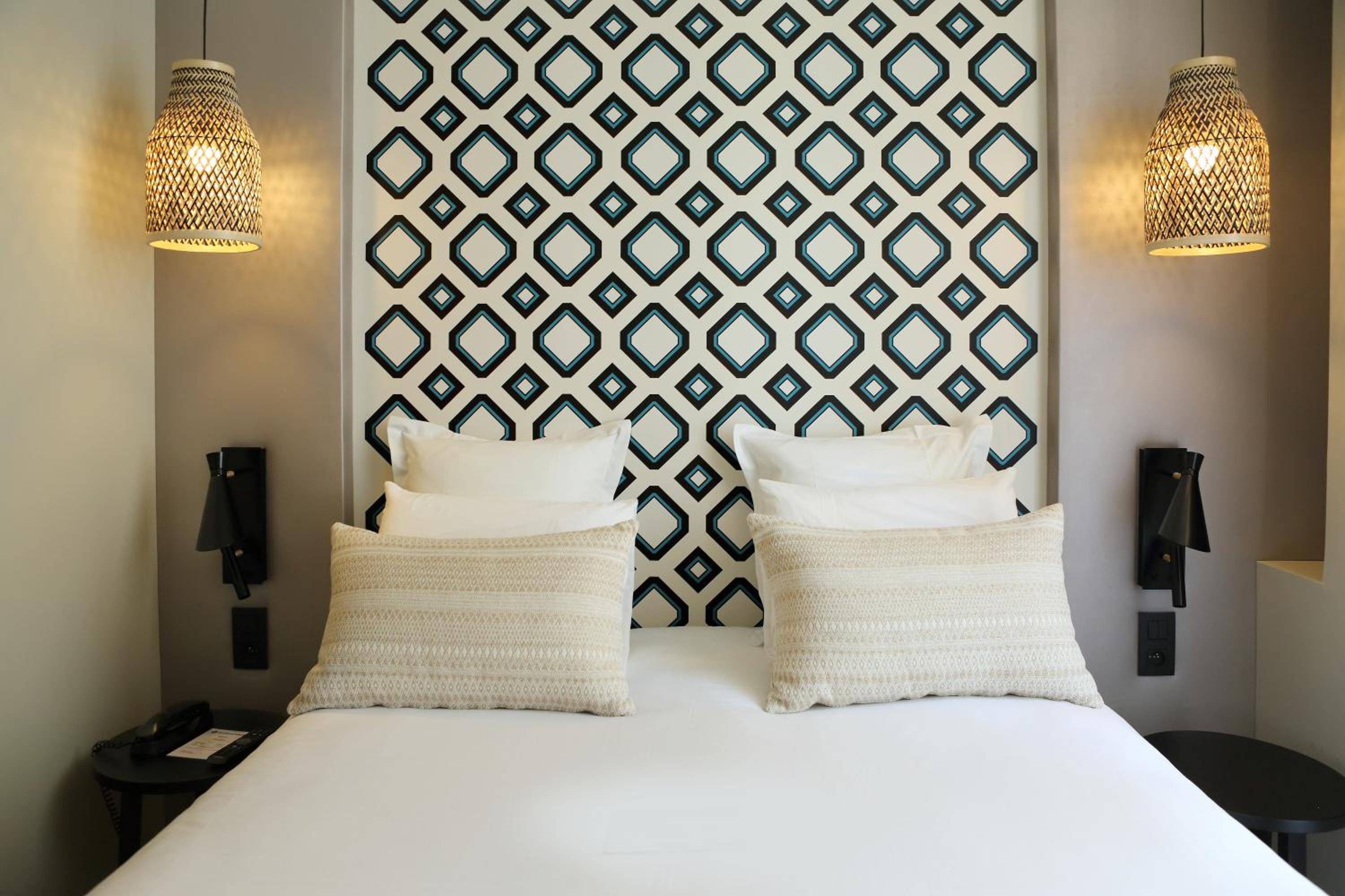 Comfort Queen Room