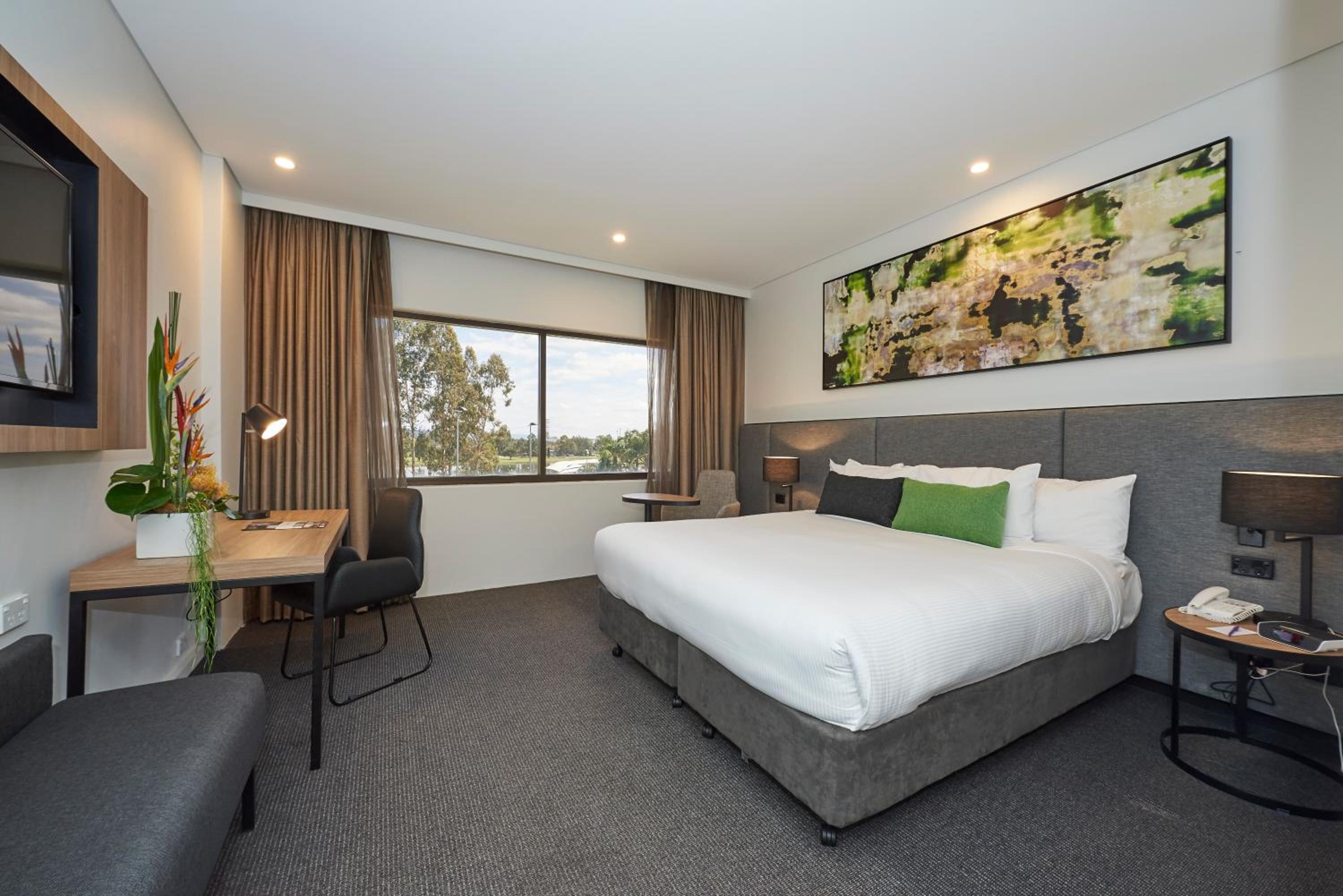 Superior King Room - Photo 4