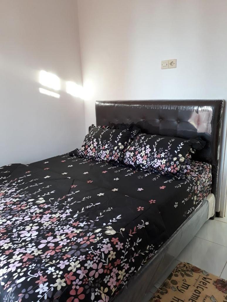 Villa - Photo 2