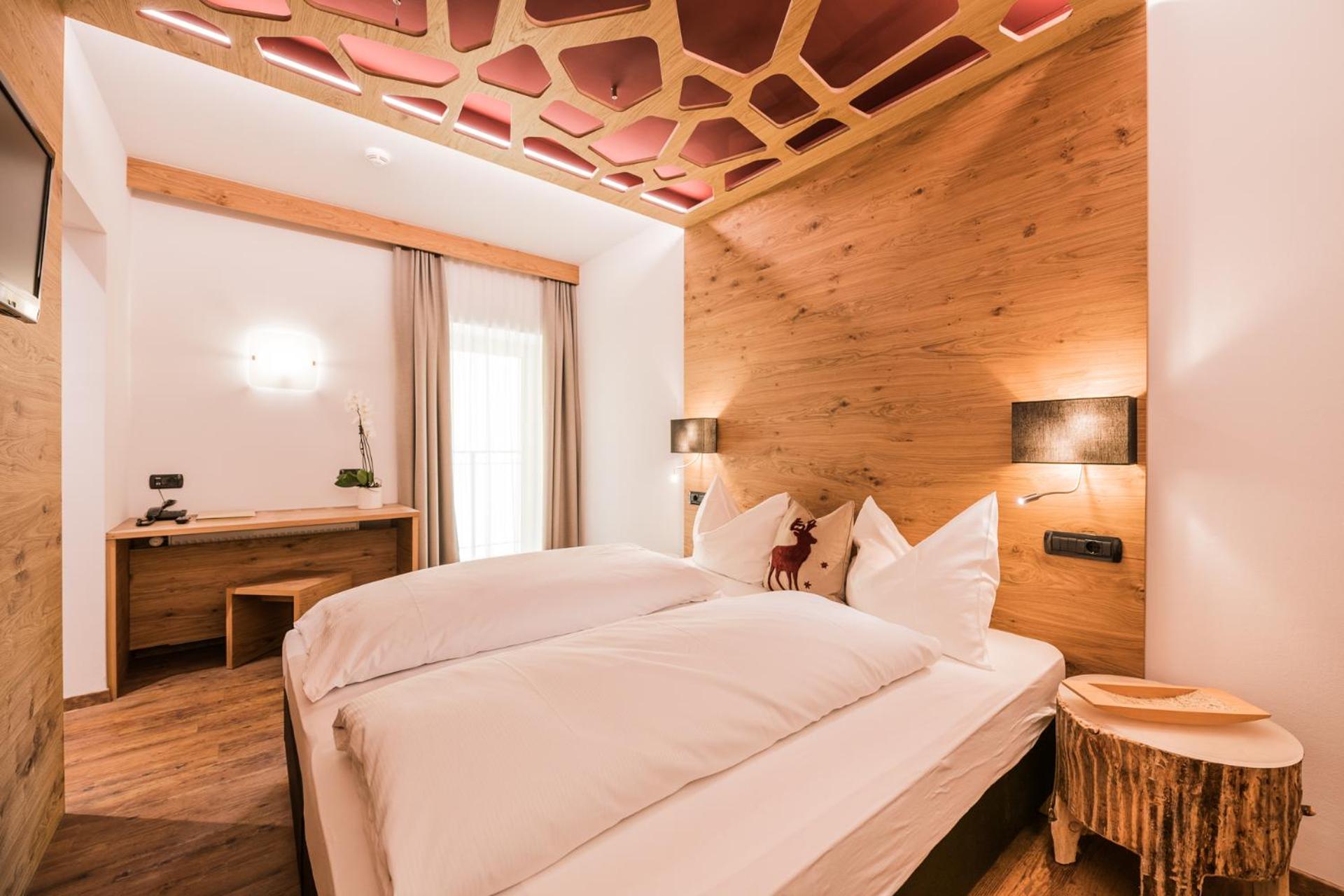 Double Room with Balcony - Photo 6