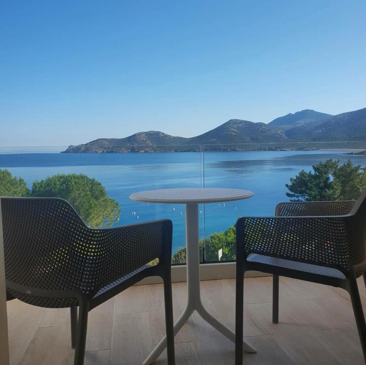 Double Room with Sea View - Photo 5