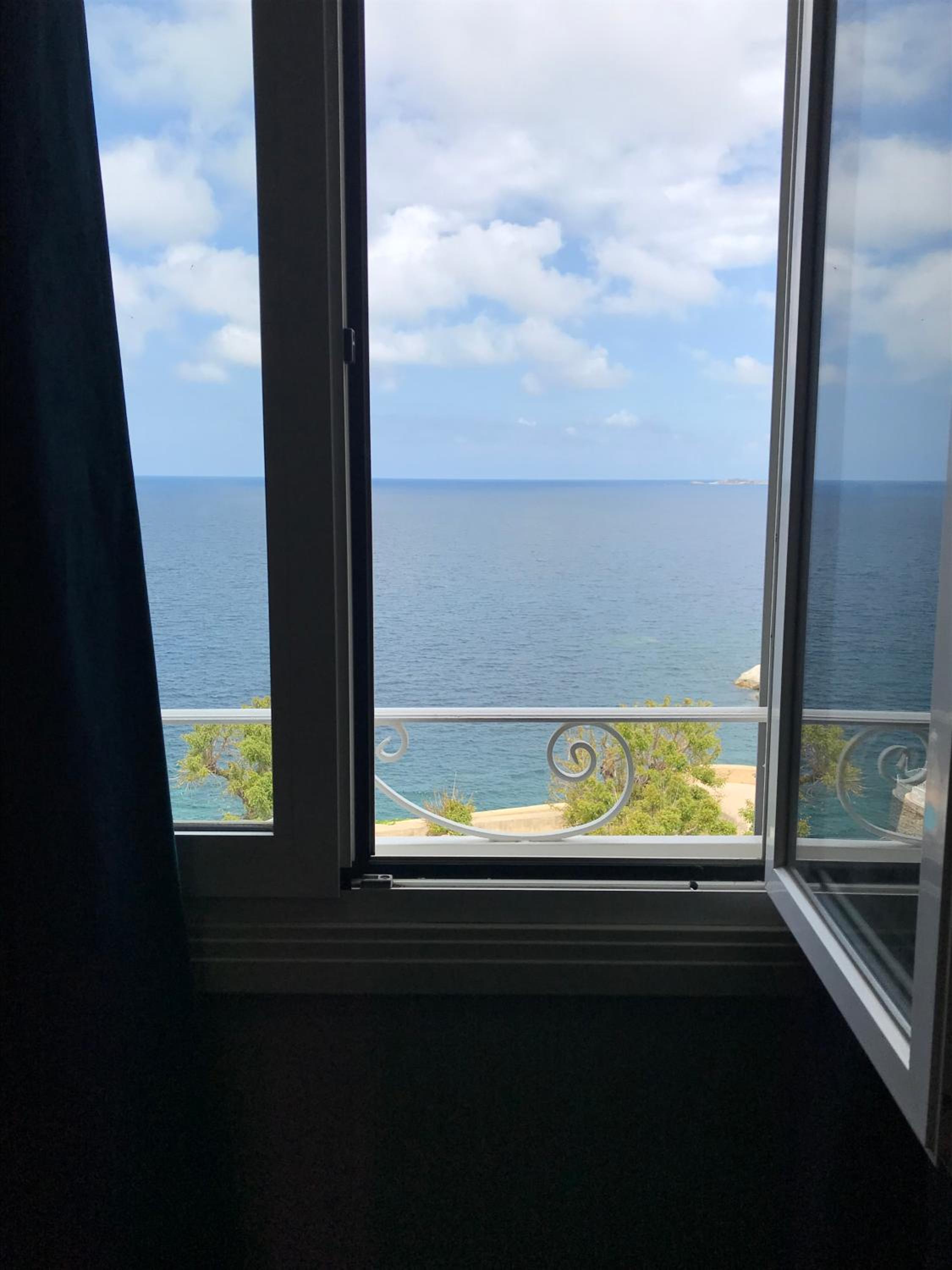 Quadruple Room with Sea View photo 2