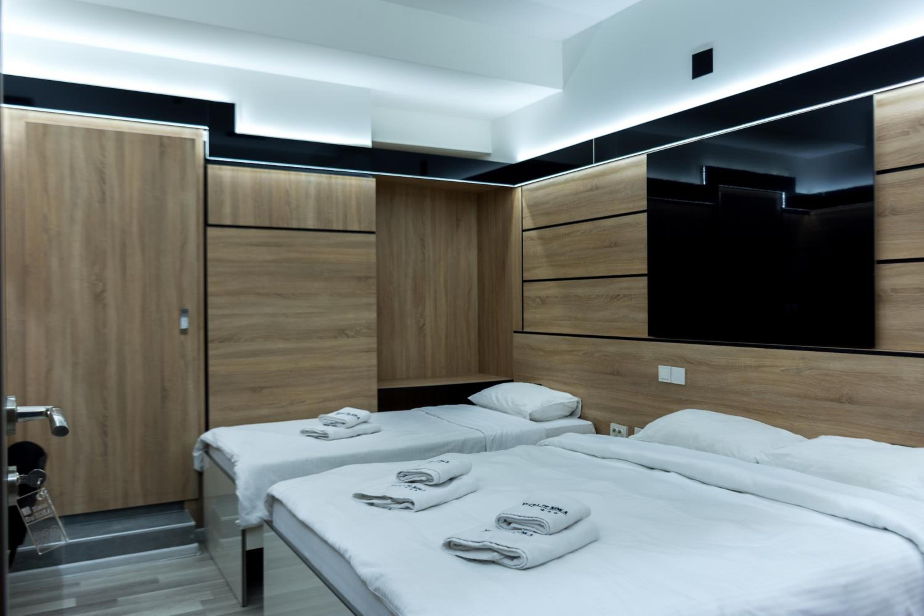 No Windows Economy Twin Room