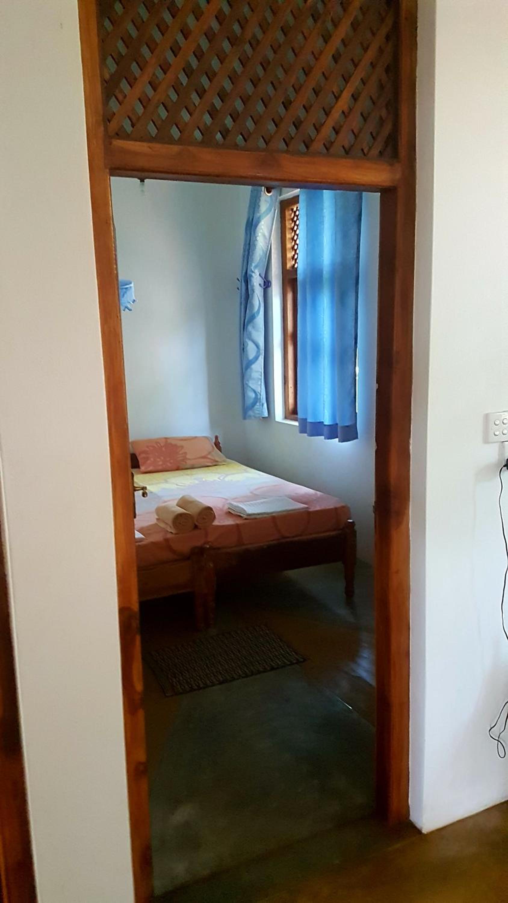 Single Room with Private External Bathroom photo 3