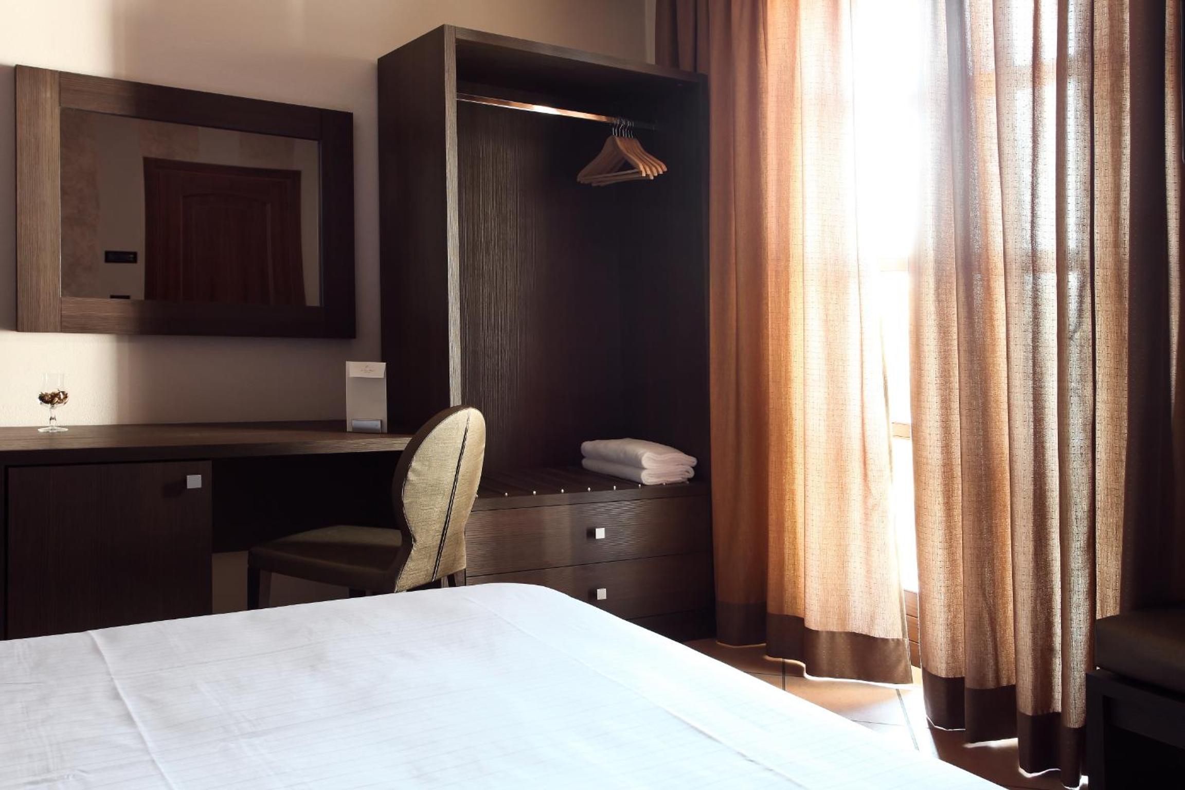 Double or Twin Room with Balcony photo 1
