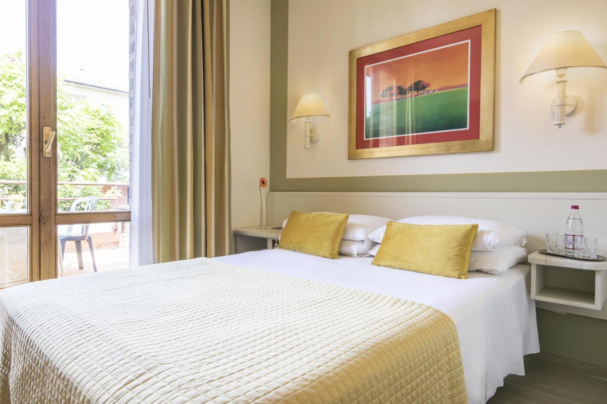 Economy Double Room - Photo 2