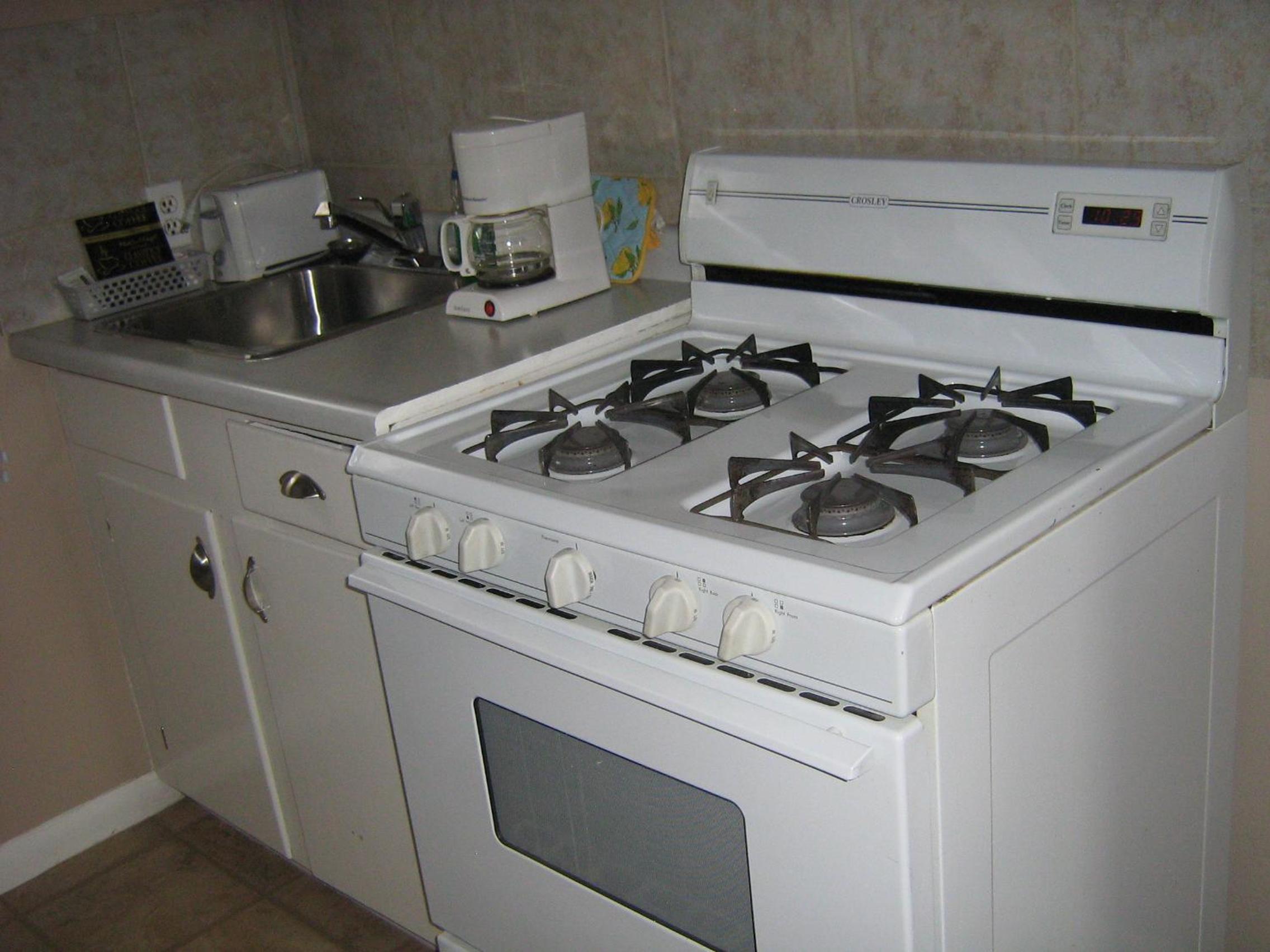 Family Cabin with Kitchenette photo 2
