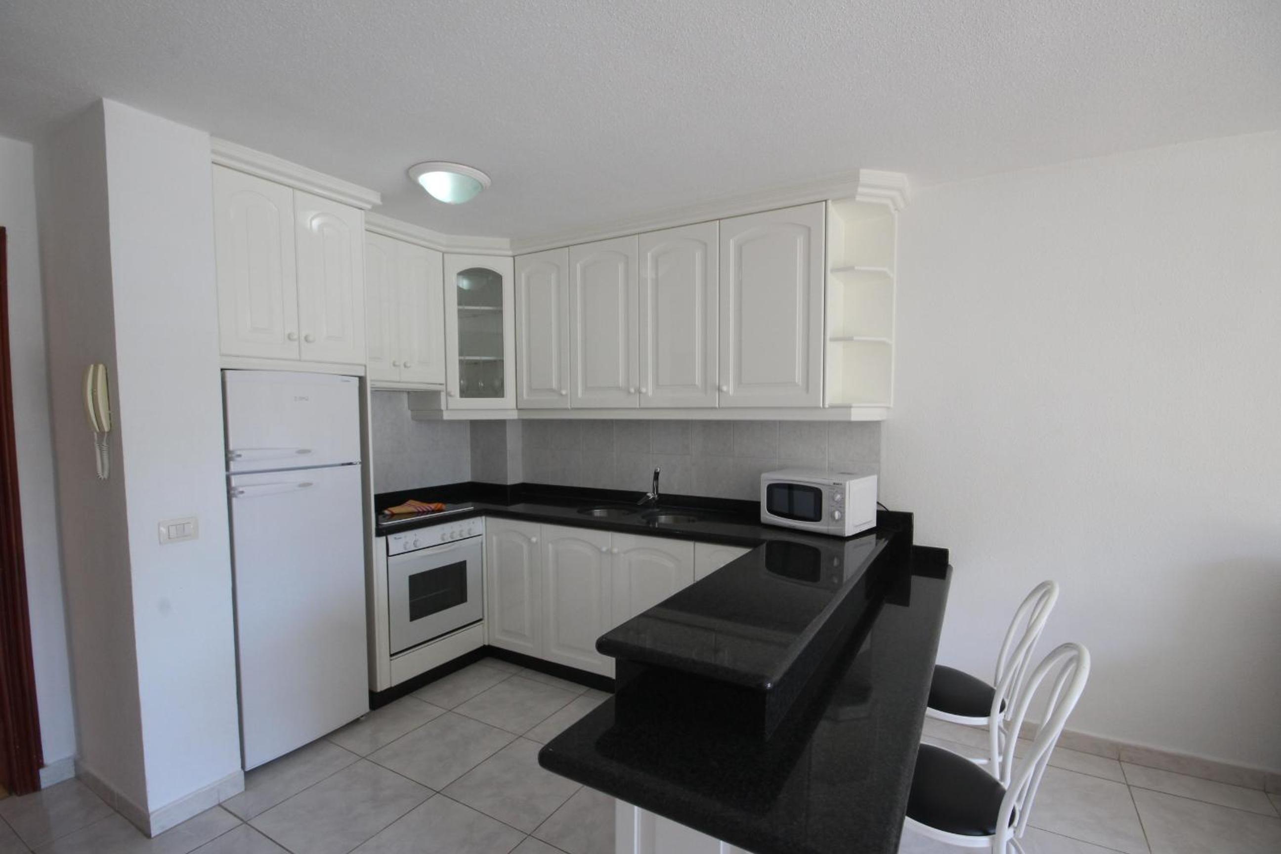 One-Bedroom Apartment With Balcony photo 3