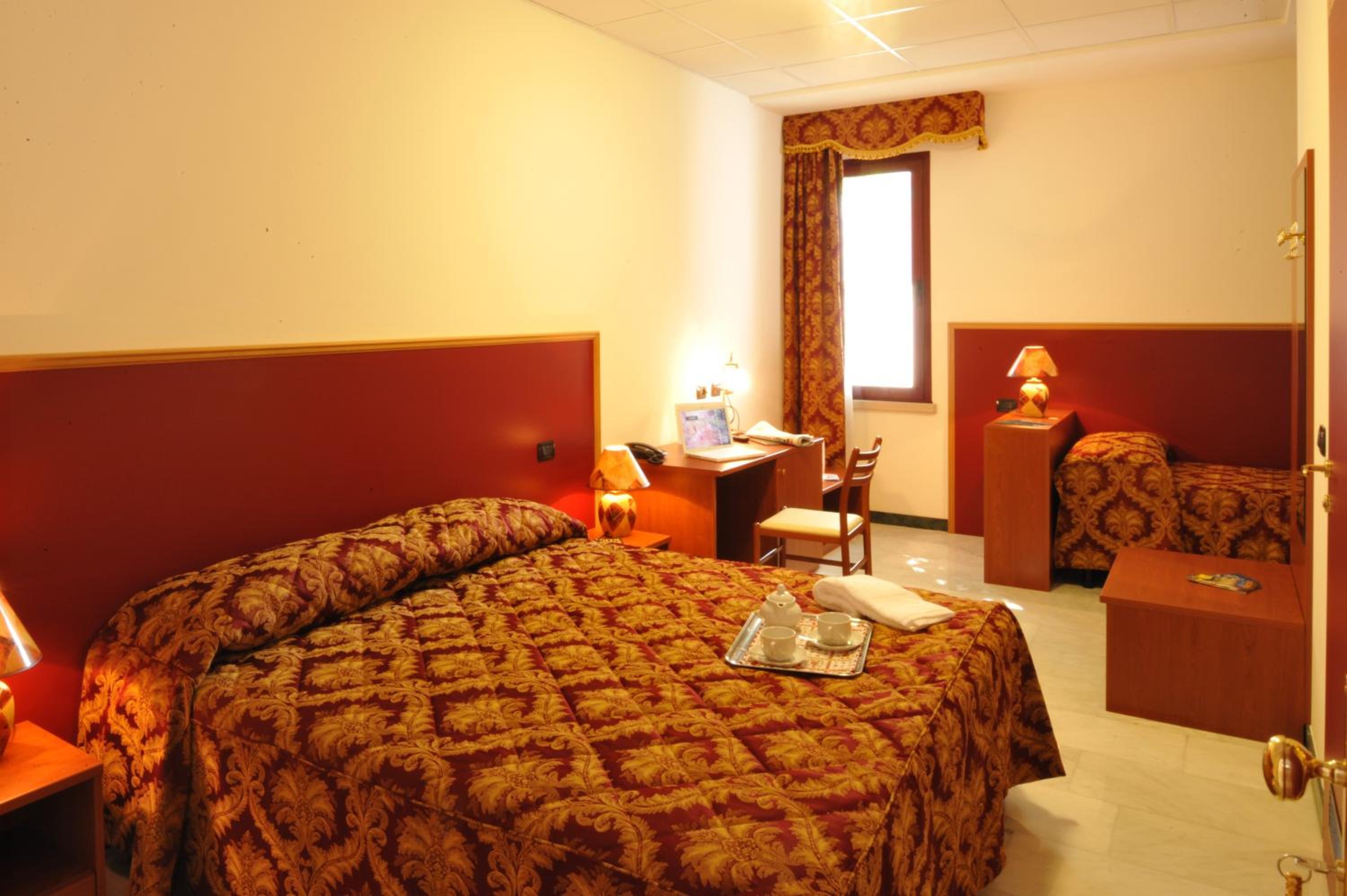Triple Room photo 3
