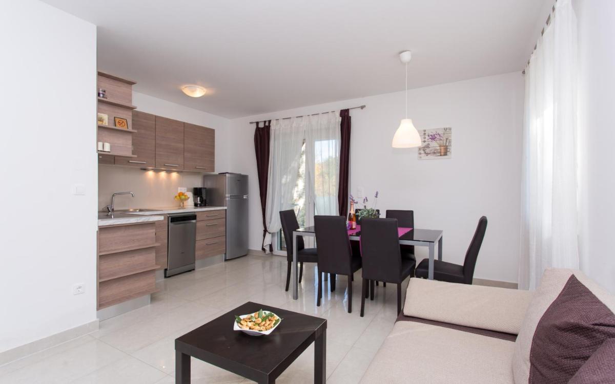 Two-Bedroom Apartment with Terrace photo 1