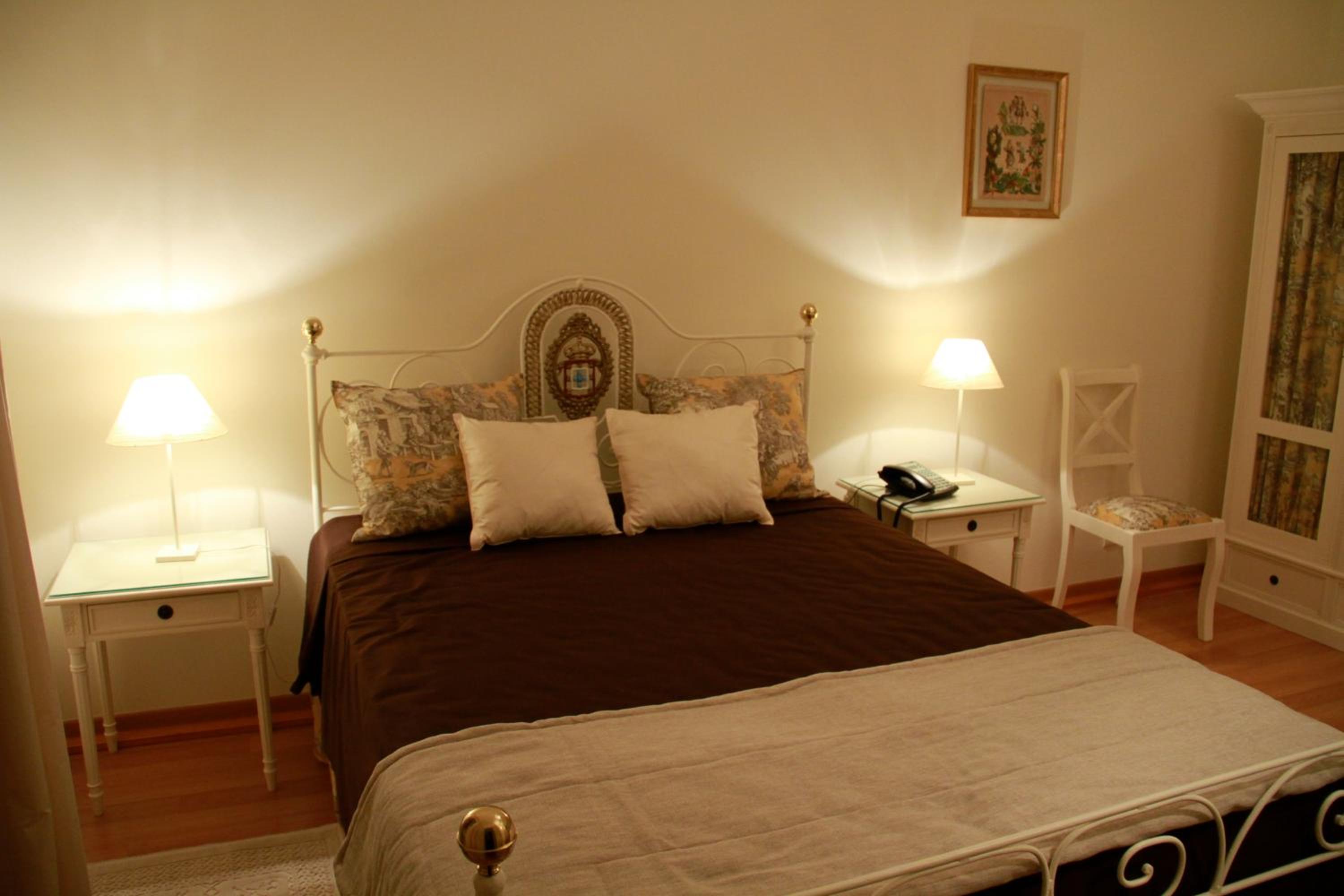 Double Room - Photo 8